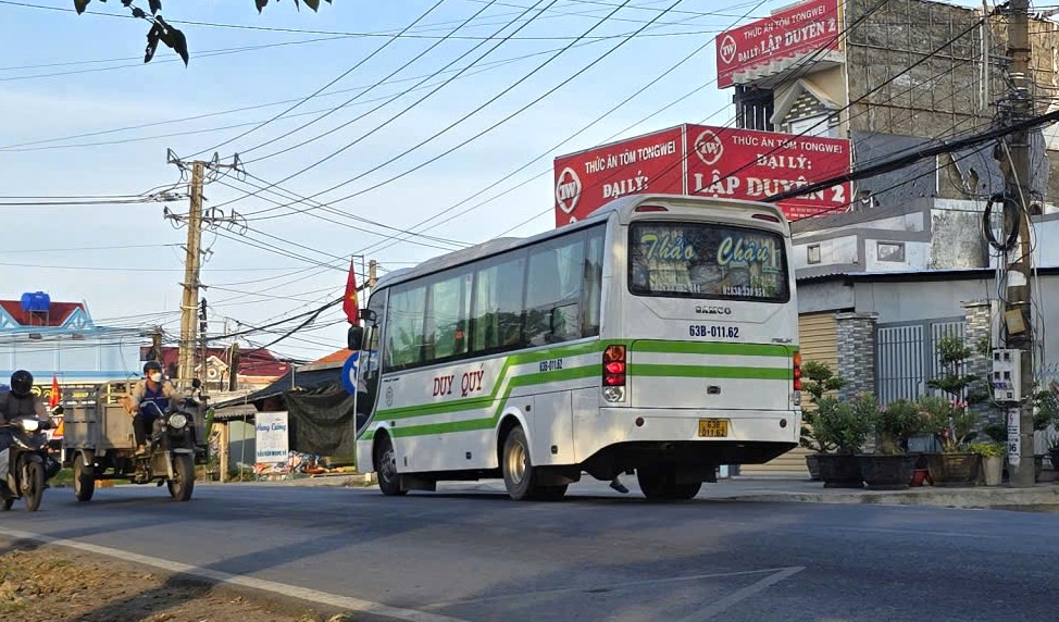 Xe "dù" Duy Quý lại quần thảo tại Vĩnh Long: Thách thức kỷ cương hành chính? - Ảnh 2.