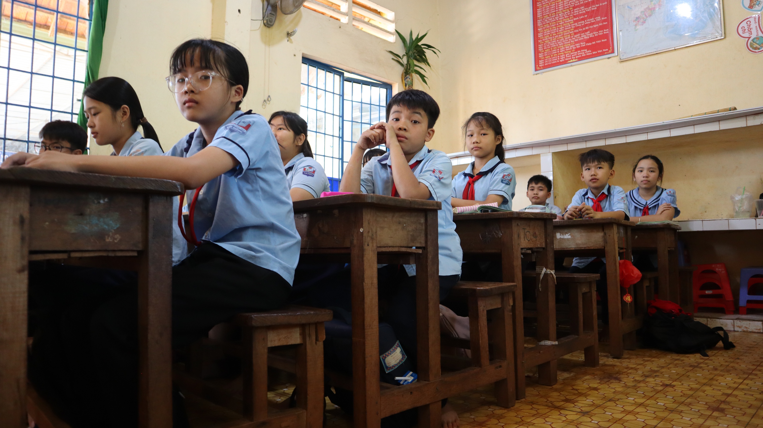 Nhà trường 'kêu cứu' vì lớp học xuống cấp trong vùng quy hoạch bô xít - Ảnh 7.