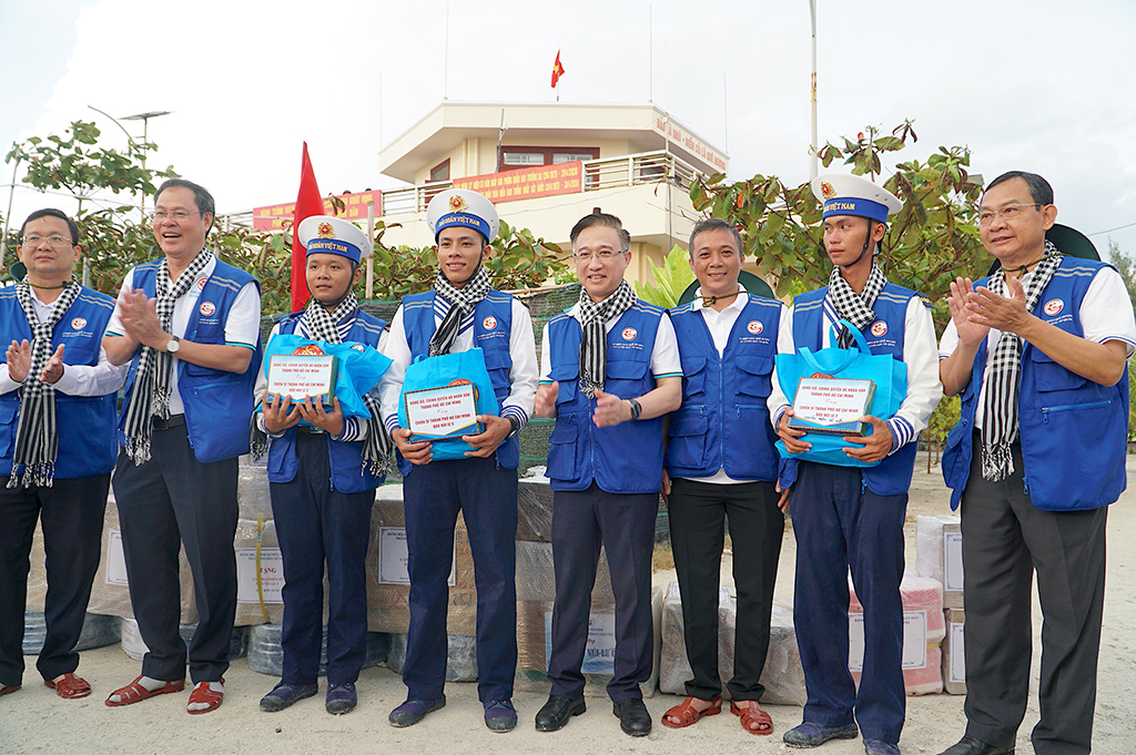 50 năm thành phố mang tên Bác: Trường Sa luôn ở trong tim- Ảnh 2.
