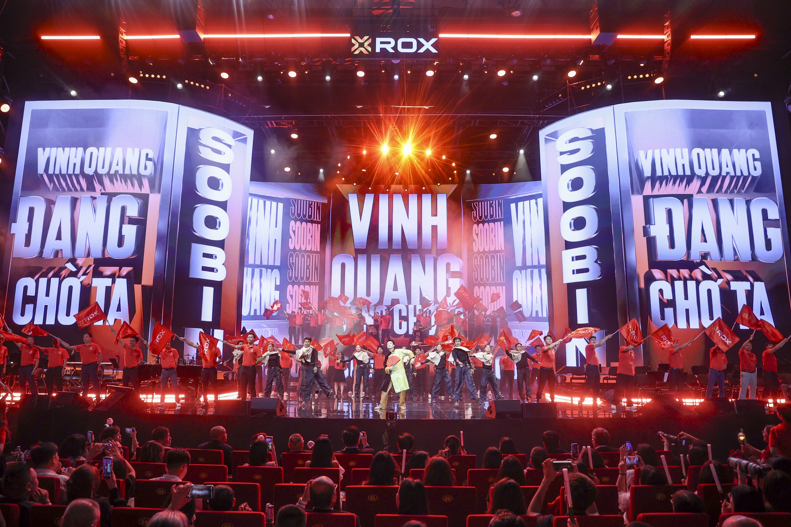 30 năm ROX Group và khát vọng 'Vươn mình rực rỡ'- Ảnh 18. 30 năm ROX Group và khát vọng 'Vươn mình rực rỡ'- Ảnh 18.