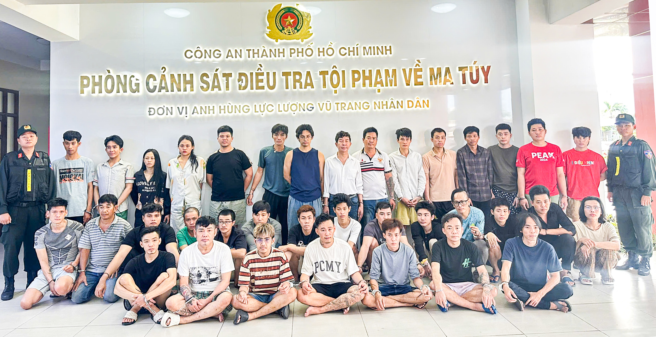 Cao điểm 45 ngày đêm trấn áp tội phạm: Cú đấm thép vào tội phạm ma túy - Ảnh 2.