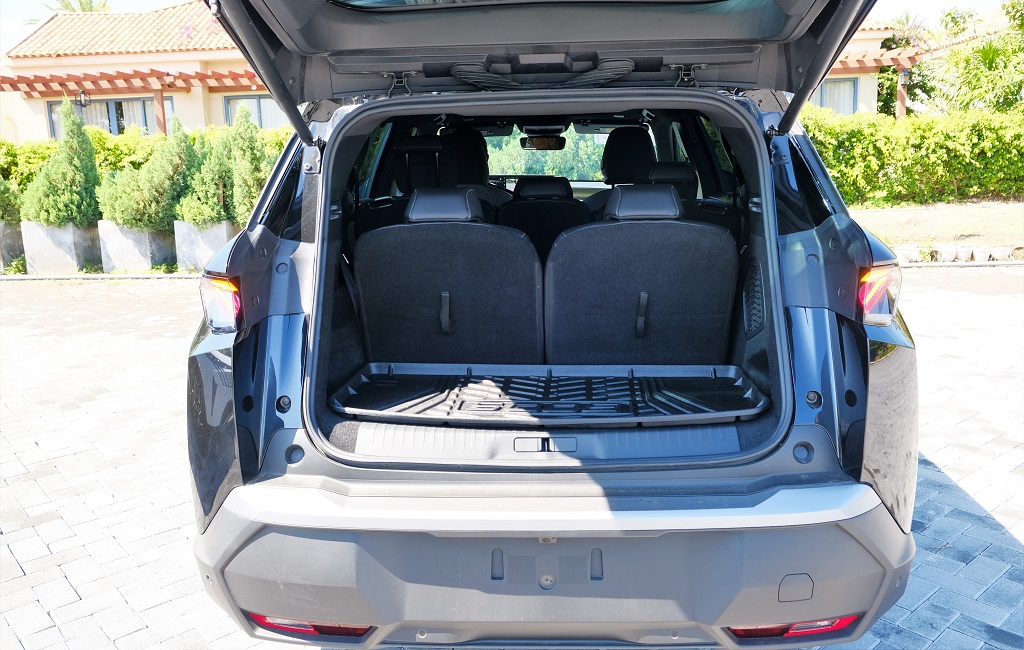 Giá gần 1,4 tỉ Peugeot 5008 mới có gì cạnh tranh ở nhóm SUV, crossover gia đình? - Ảnh 12.