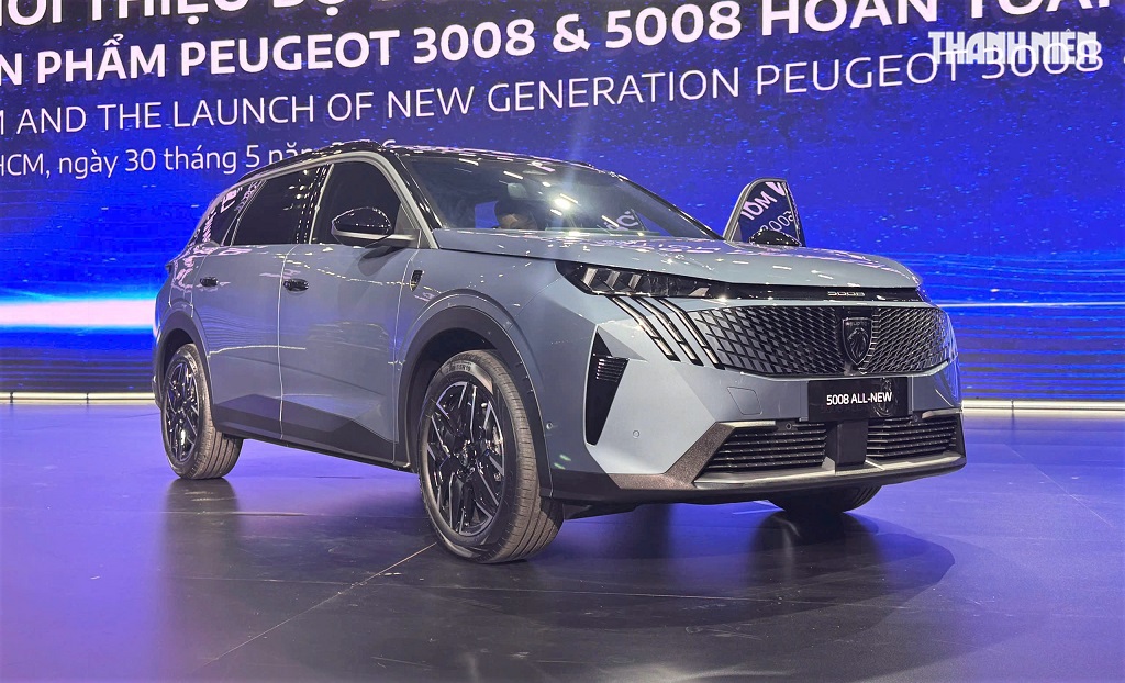 Giá gần 1,4 tỉ Peugeot 5008 mới có gì cạnh tranh ở nhóm SUV, crossover gia đình? - Ảnh 1.