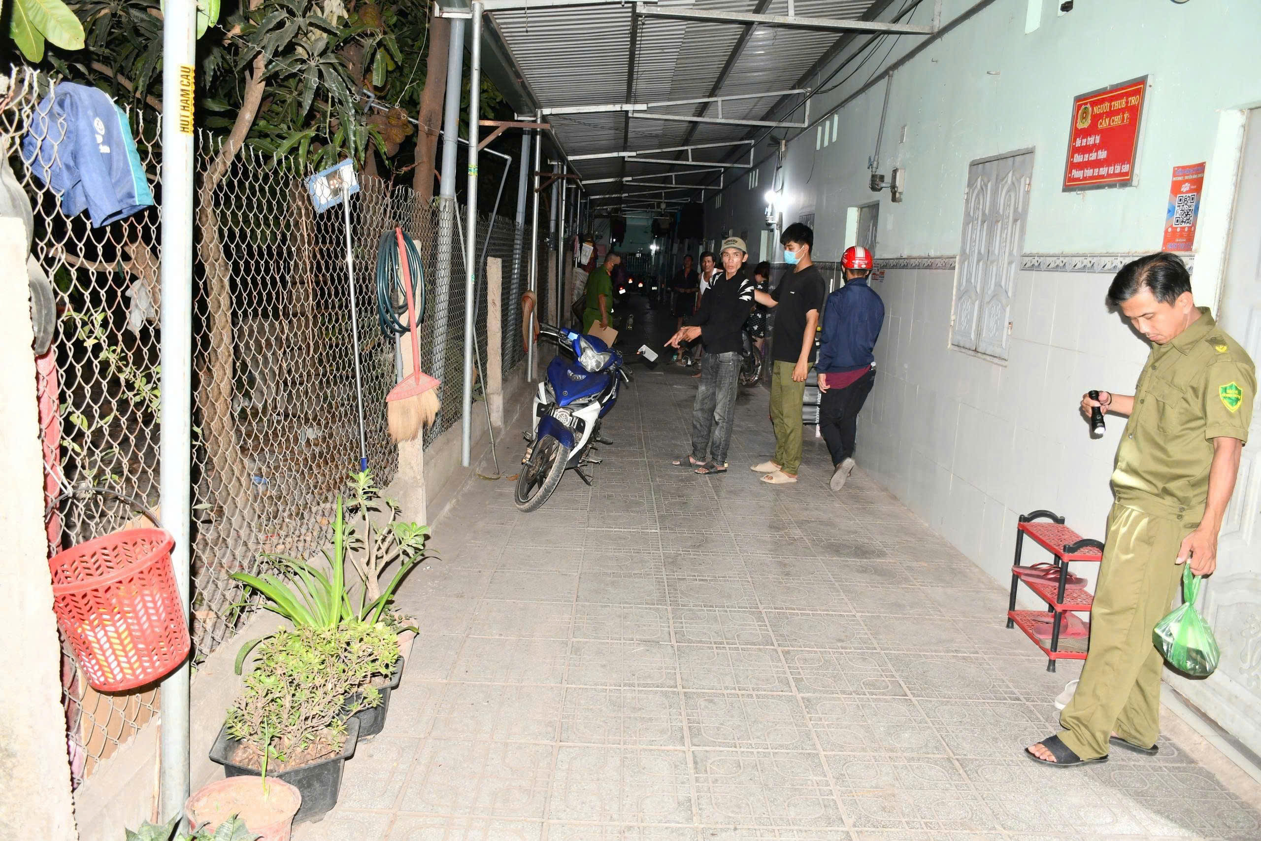 Công an TP.HCM bắt 'siêu trộm' chuyên đột nhập nhà trọ công nhân- Ảnh 2.