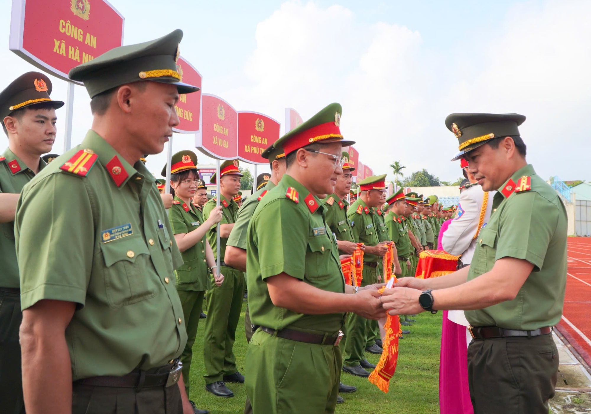Gần 1.600 chiến sĩ C&ocirc;ng an th&agrave;nh phố Đ&agrave; Nẵng tranh t&agrave;i tại hội thao Khỏe v&igrave; an ninh Tổ quốc - Ảnh 5.