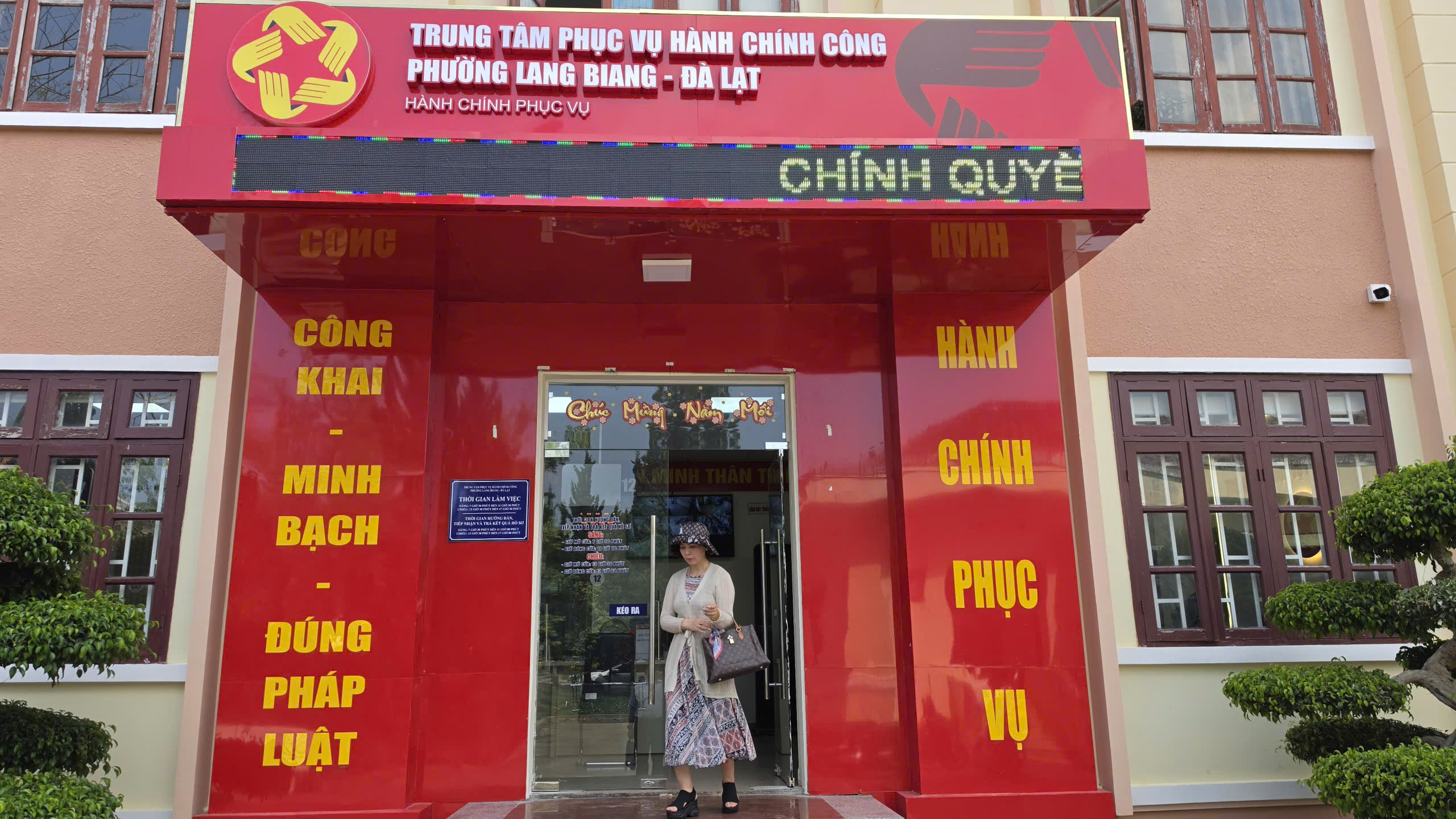 Thủ tục gọn, dân lợi: Luồng gió mới cải cách hành chính- Ảnh 2.