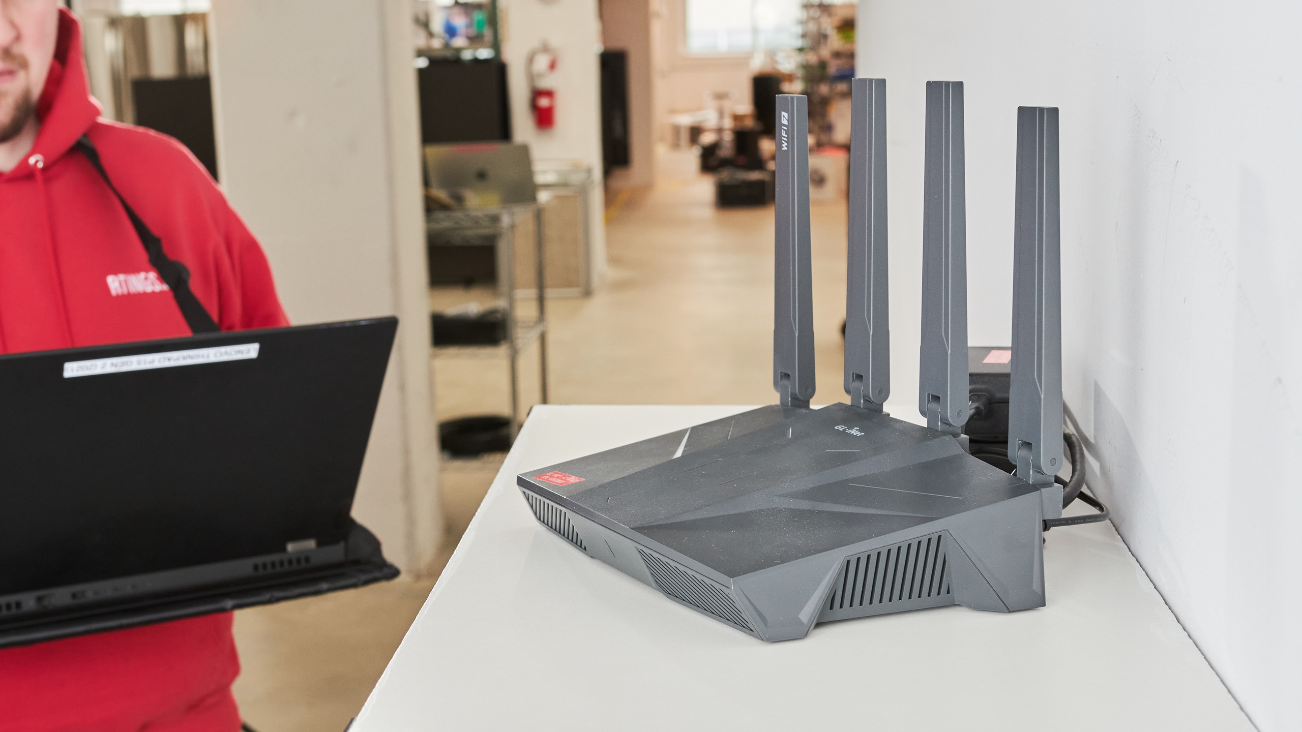 Những dấu hiệu cho thấy đã đến lúc cần thay router Wi-Fi - Ảnh 2.