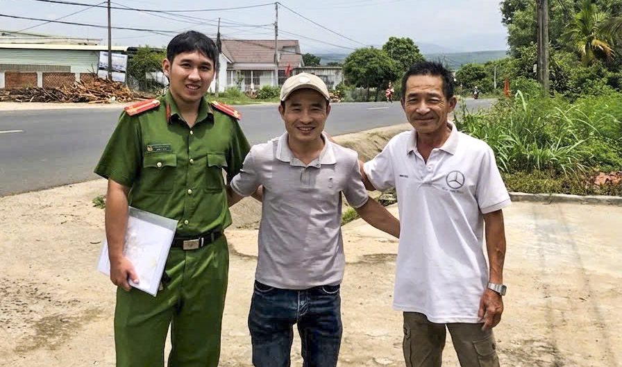 Công an xã giúp người dân tìm lại người thân sau 34 năm mất liên lạc- Ảnh 2.