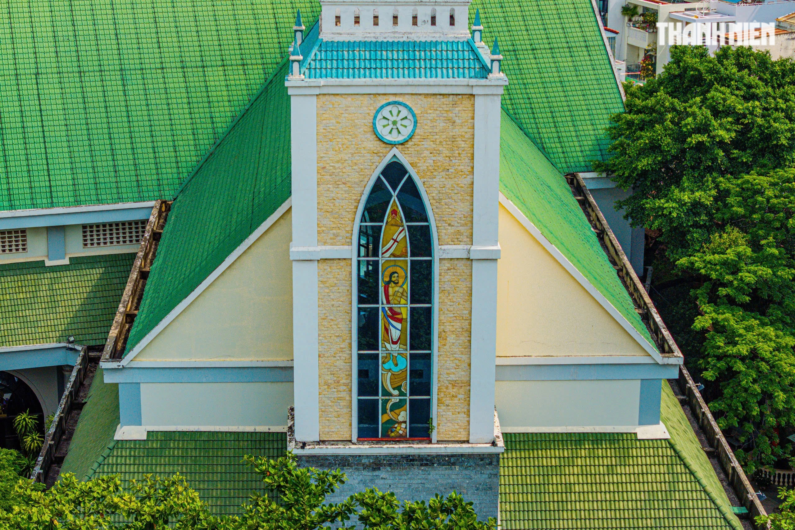 Nhà thờ Đồng Tiến 'không cột' ở TP.HCM, dấu ấn người thiết kế Dinh Độc Lập- Ảnh 5.