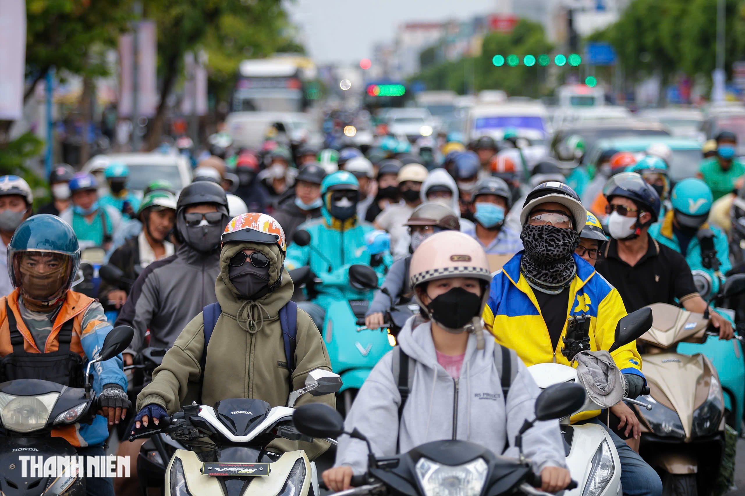 Đường 3 chiều đầu ti&ecirc;n ở Việt Nam tr&ecirc;n đường Cộng H&ograve;a: Đi sao cho đ&uacute;ng? - Ảnh 6.