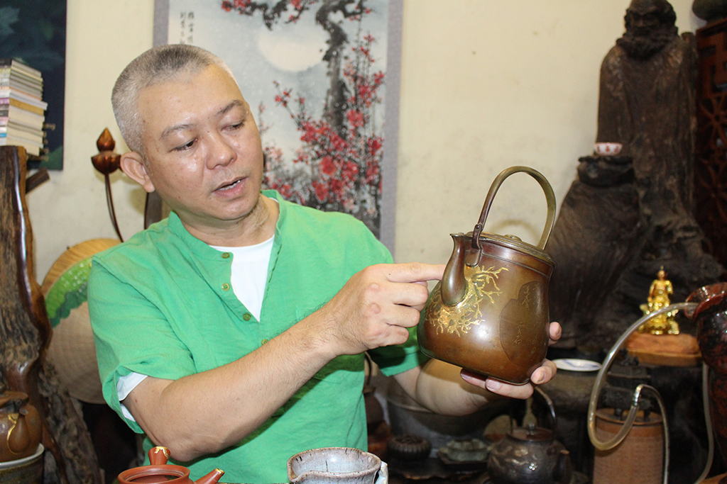 Tuyệt kỹ hàn gắn gốm bằng vàng ròng - Ảnh 6.