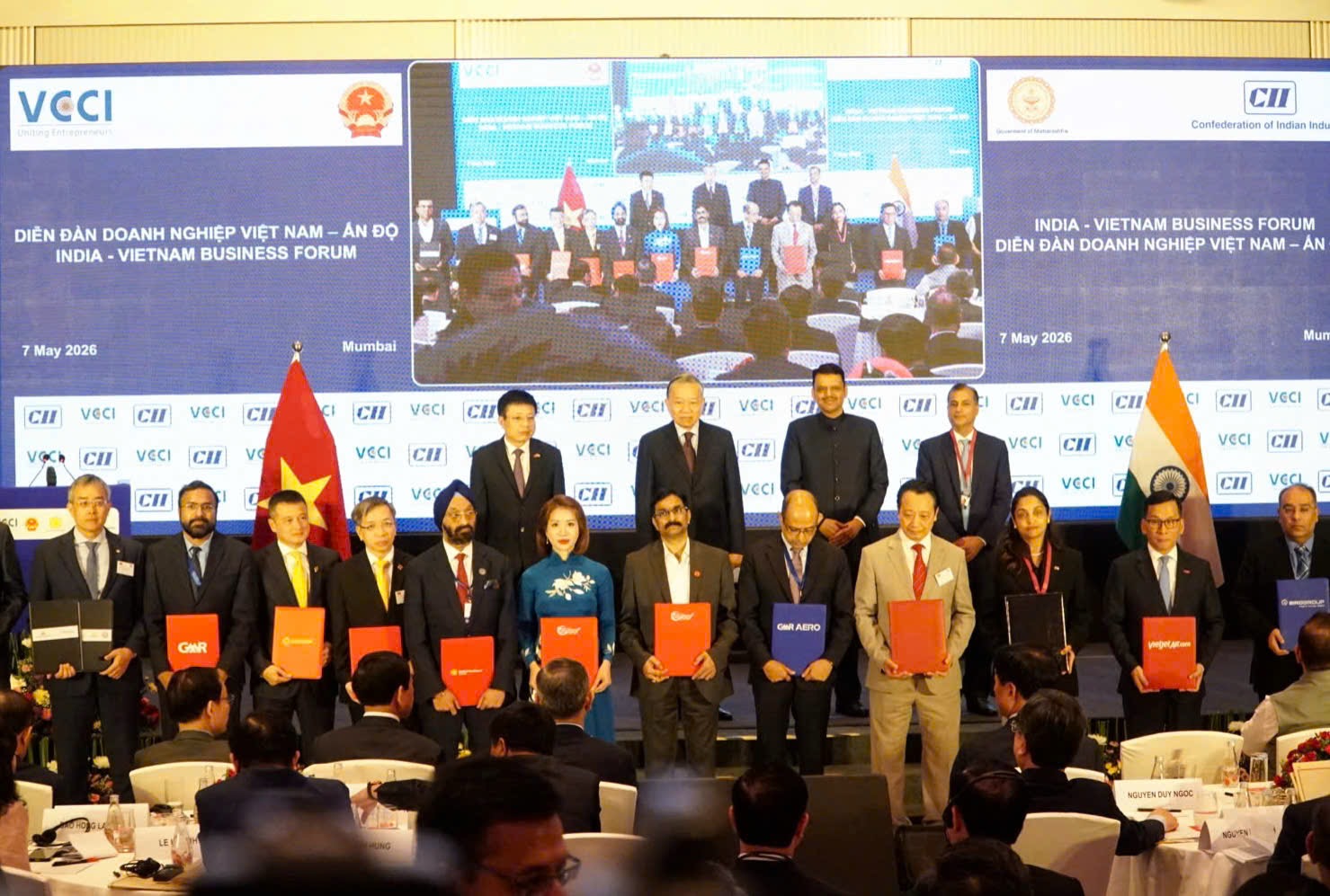 
Sun Group hợp tác với nhà vận hành sân bay hàng đầu thế giới
- Ảnh 1.