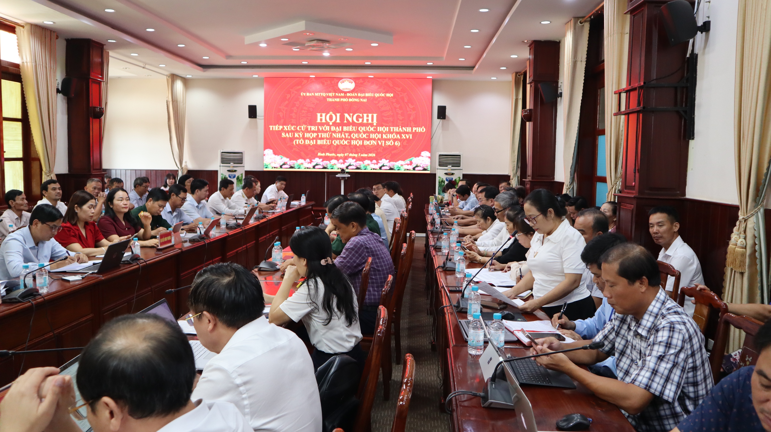 Đồng Nai: Cử tri mong gỡ khó các dự án quy hoạch treo, cải cách hành chính - Ảnh 1.