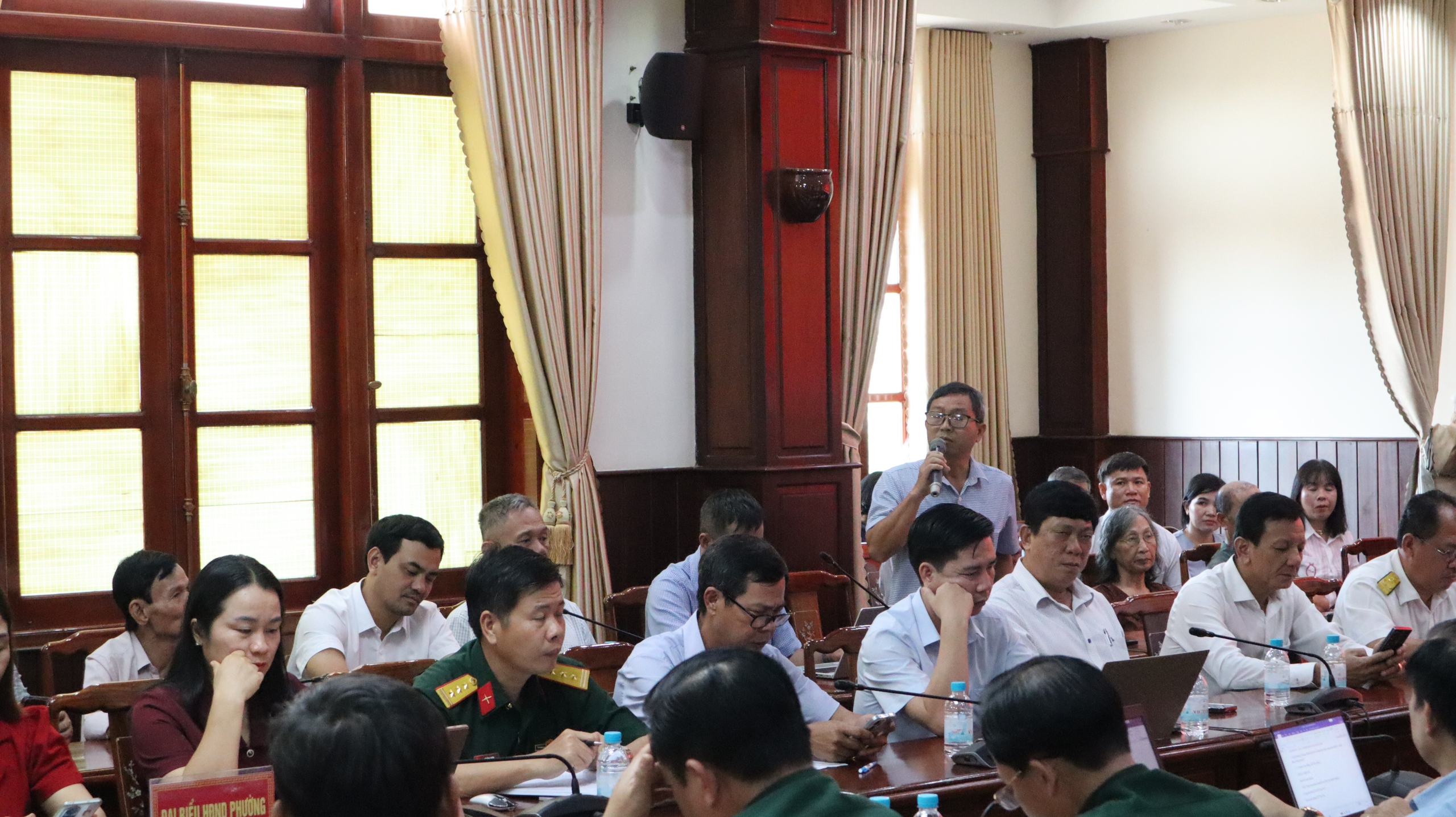 Đồng Nai: Cử tri mong gỡ khó các dự án quy hoạch treo, cải cách hành chính - Ảnh 2.