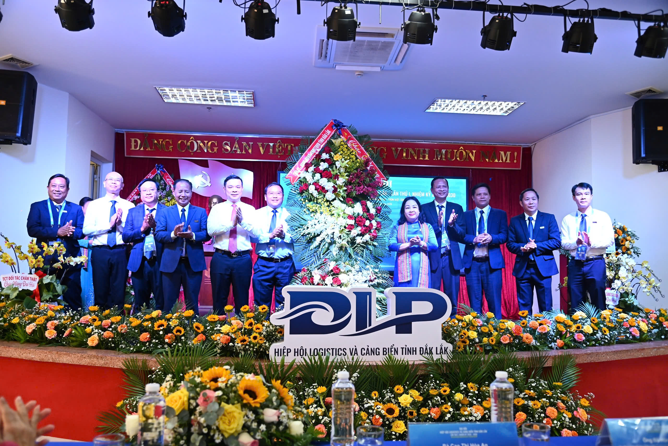 Chủ tịch tỉnh Đắk Lắk: Cần hình thành trung tâm logistics quy mô lớn- Ảnh 1.