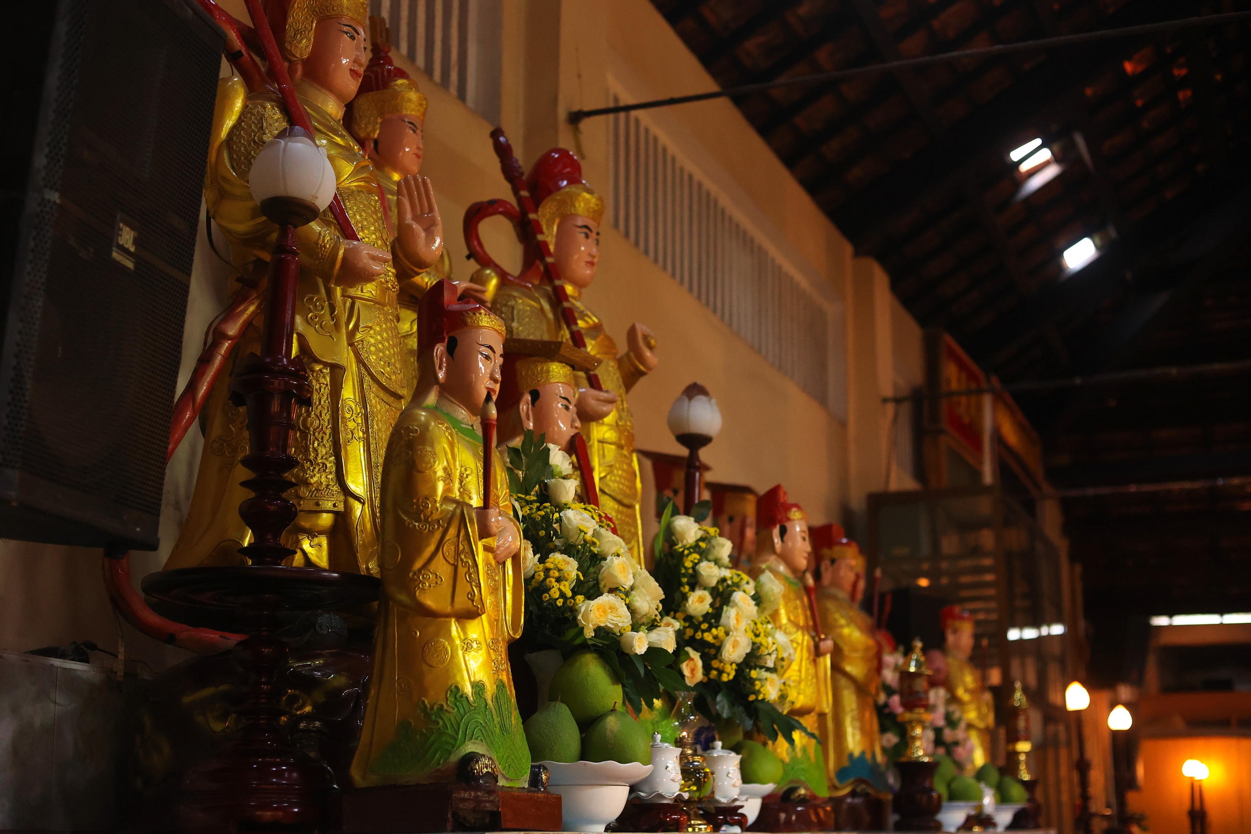 Chùa cổ hơn 200 năm ở TP.HCM: Vua Thành Thái ban sắc, gắn đại gia 'nhì Phương'- Ảnh 8. Chùa cổ hơn 200 năm ở TP.HCM: Vua Thành Thái ban sắc, gắn đại gia 'nhì Phương'- Ảnh 8.