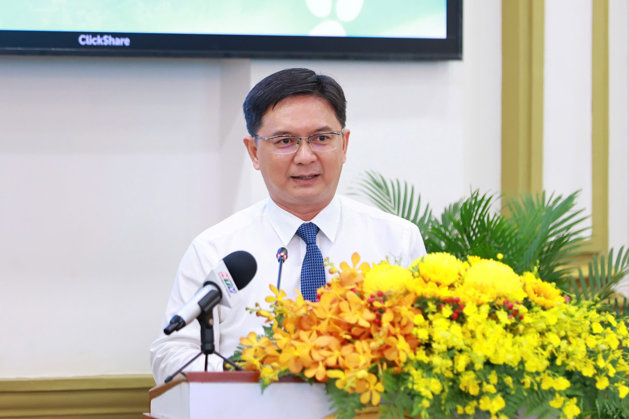 Thứ trưởng Bộ Tư pháp: - Ảnh 1.