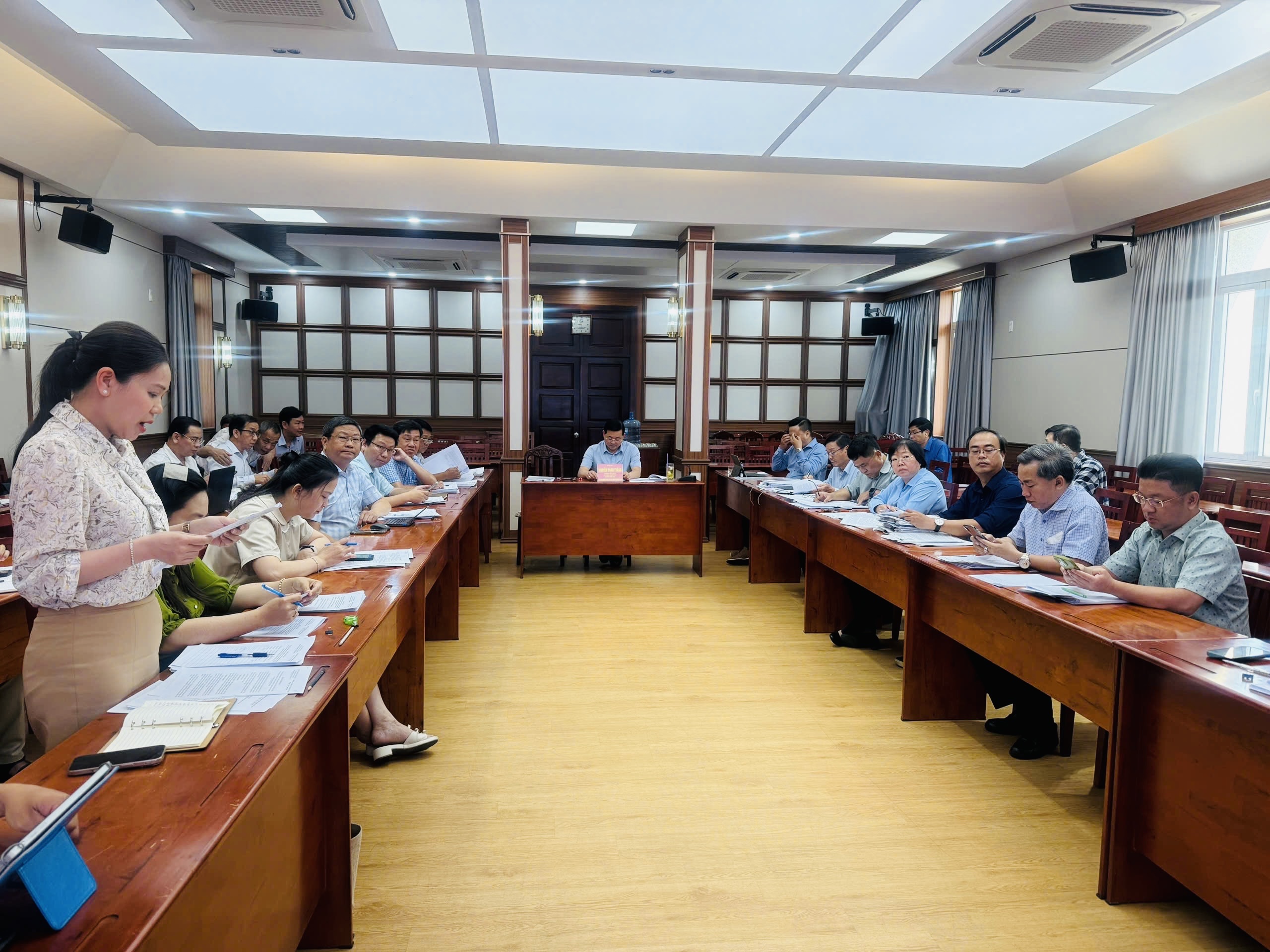 Cấp sổ hồng cho người mua chỗ đậu xe ô tô- Ảnh 2.