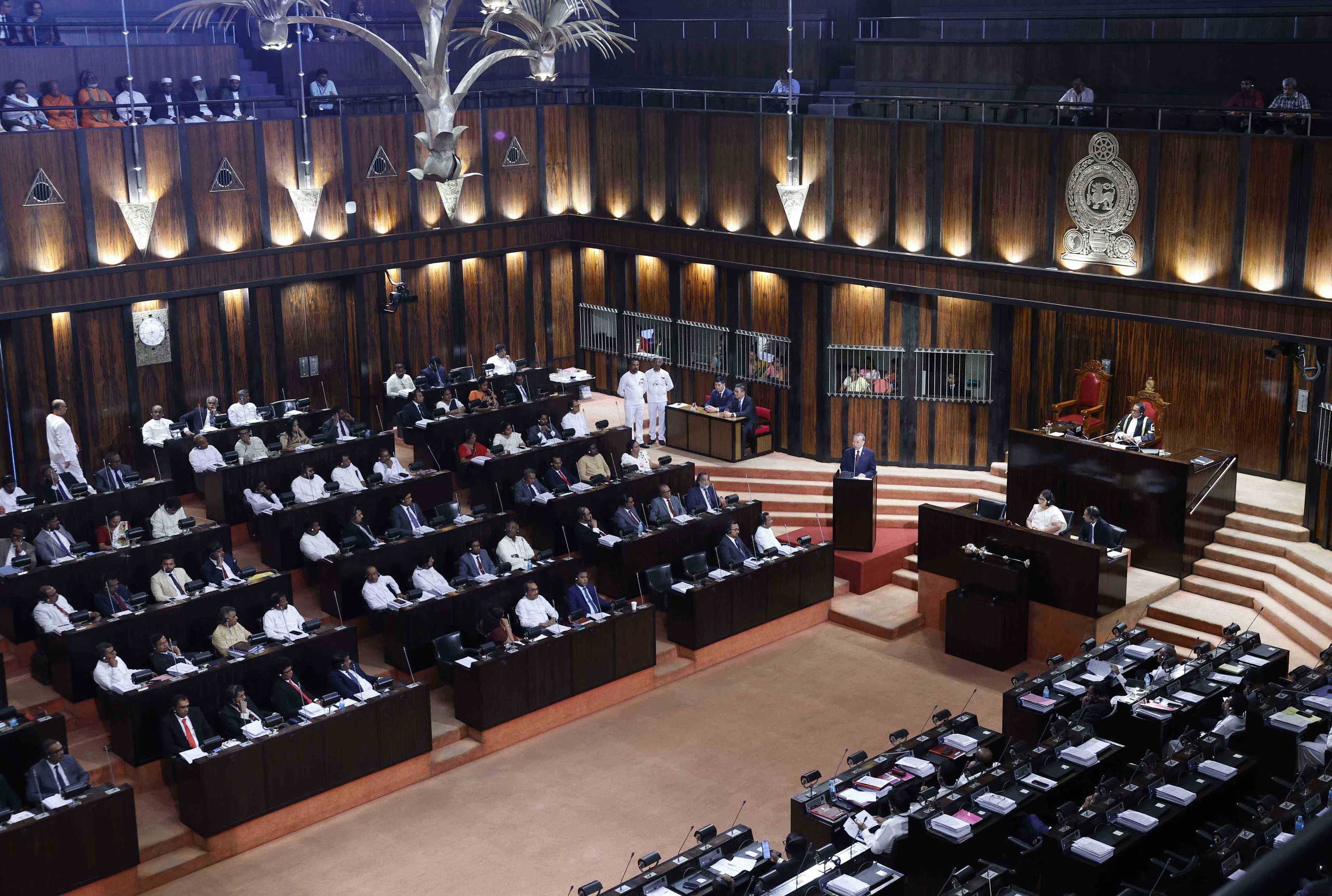 Tổng B&iacute; thư, Chủ tịch nước T&ocirc; L&acirc;m ph&aacute;t biểu tại Quốc hội Sri Lanka - Ảnh 2.