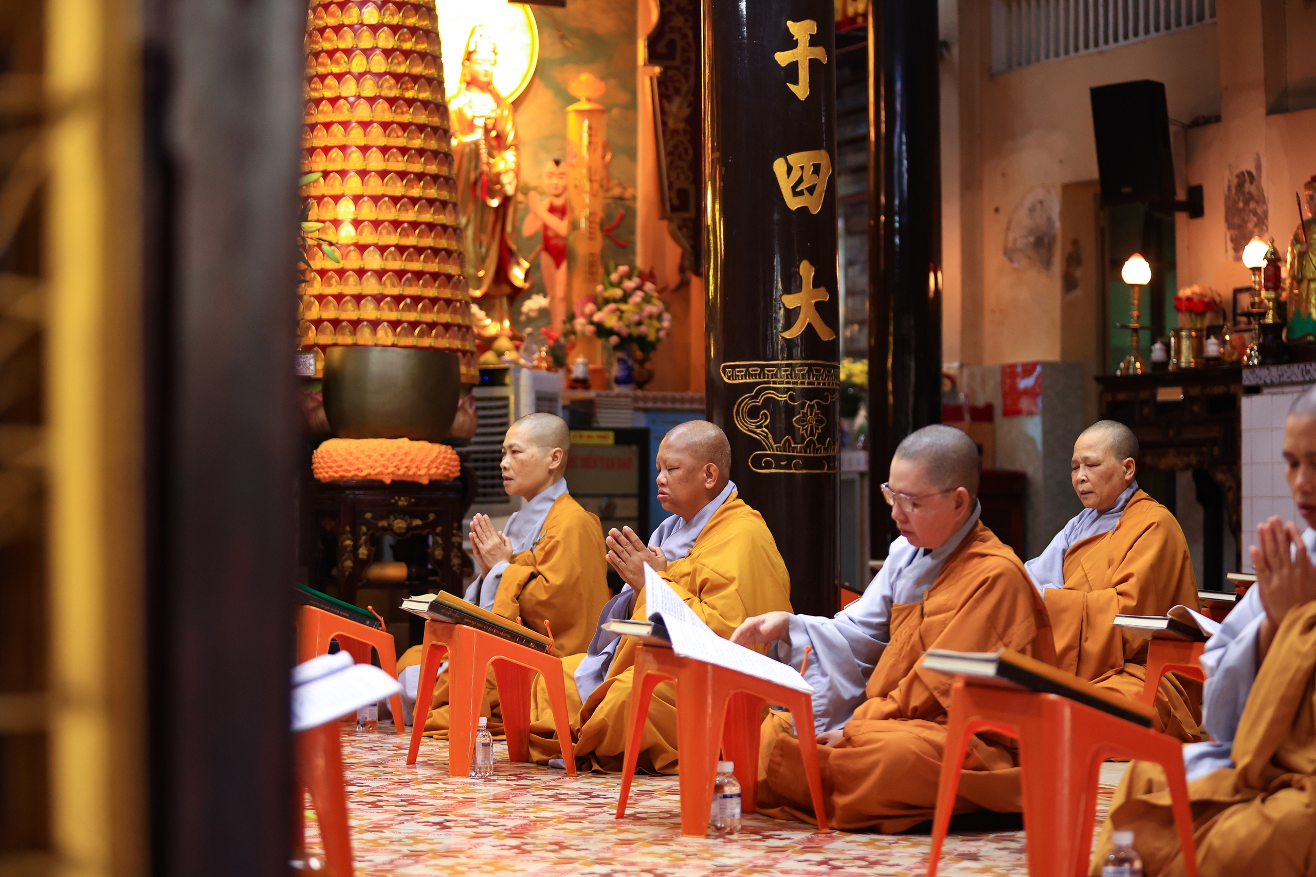Chùa cổ hơn 200 năm ở TP.HCM: Vua Thành Thái ban sắc, gắn đại gia 'nhì Phương'- Ảnh 2. Chùa cổ hơn 200 năm ở TP.HCM: Vua Thành Thái ban sắc, gắn đại gia 'nhì Phương'- Ảnh 2.
