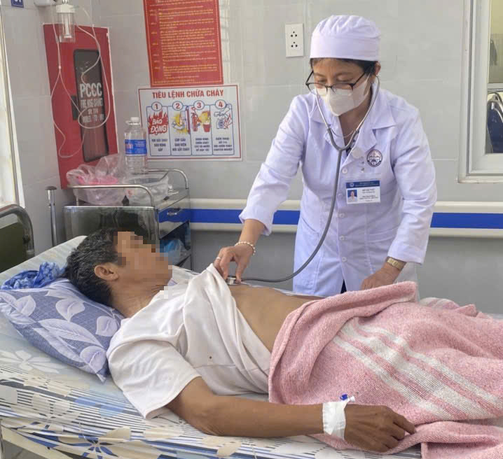 Vụ ngộ độc bánh mì tại Quảng Trị: Phát hiện 2 loại vi khuẩn trong mẫu thực phẩm, bệnh phẩm- Ảnh 1.