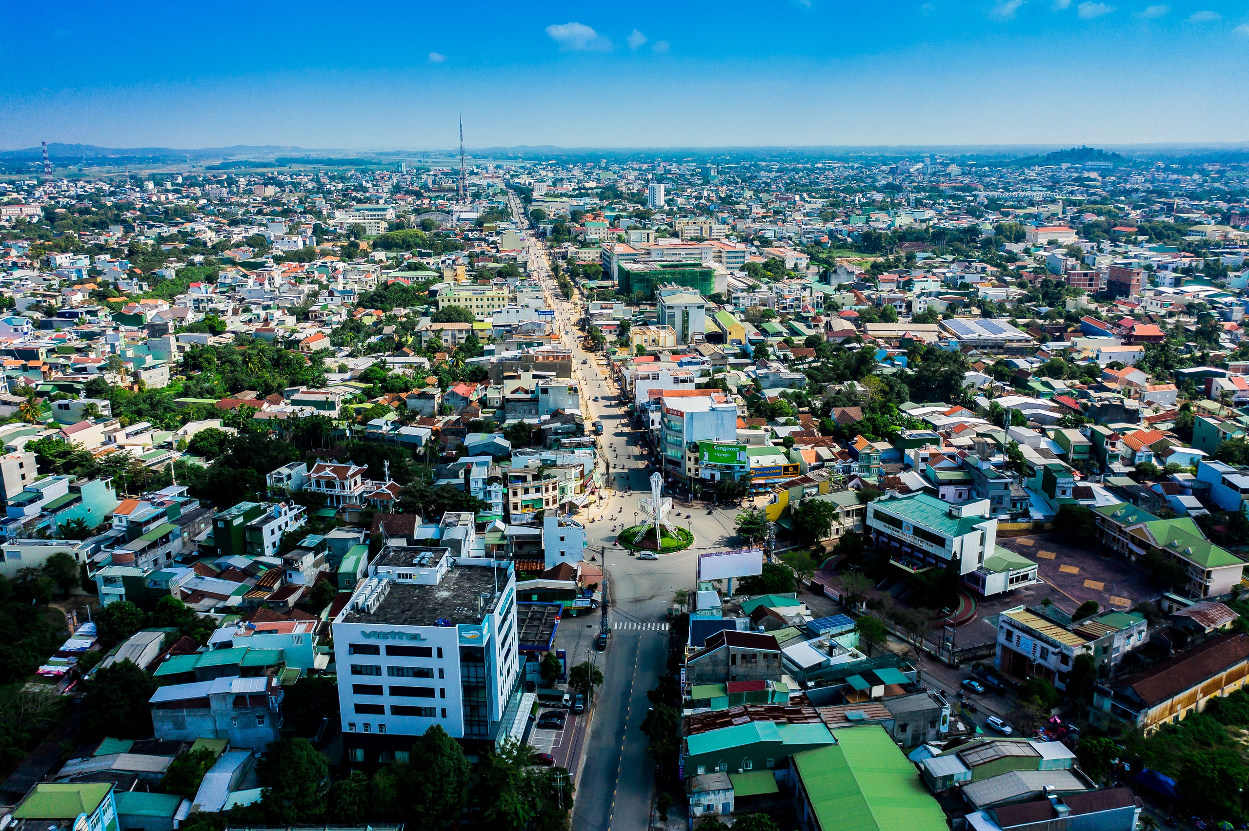 Phê bình chủ tịch phường ở Quảng Ngãi để hồ sơ đất đai 'ngâm' hơn 90 ngày- Ảnh 1.