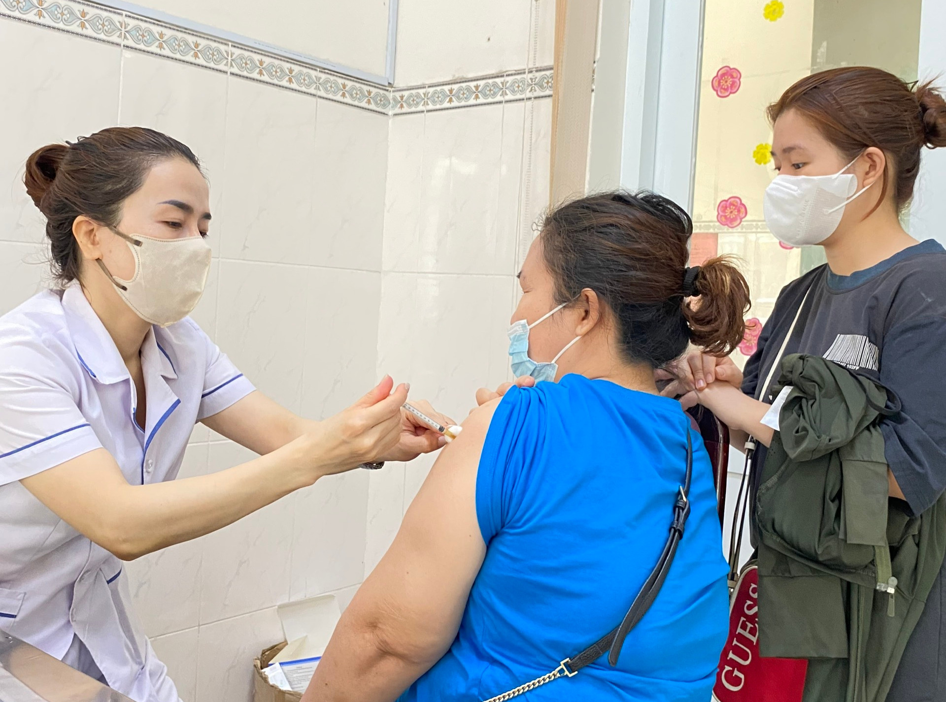 Sau 3 tháng bị chó lạ cắn, ngườiphụ nữ tại Đồng Nai tử vong vì bệnh dại - Ảnh 1.