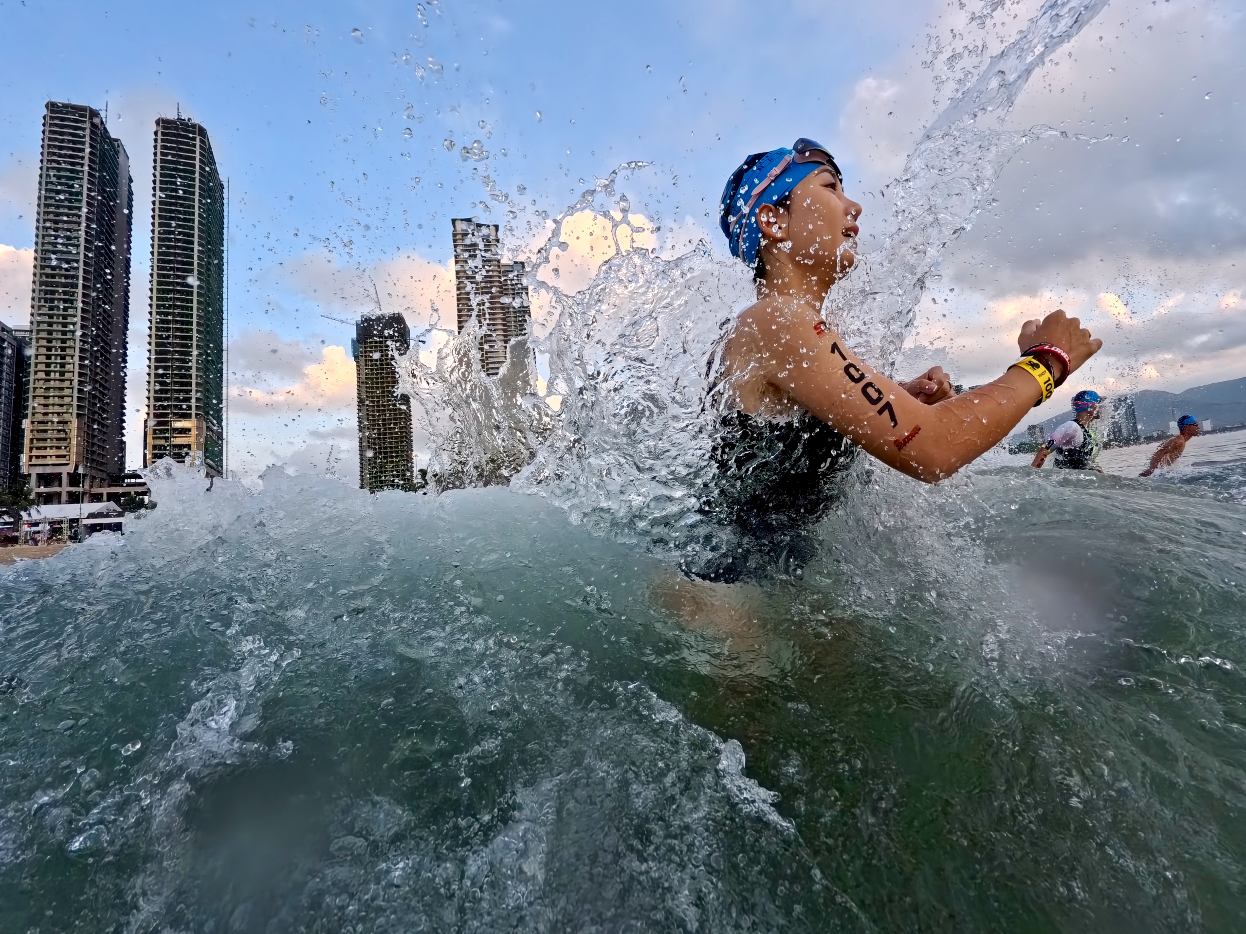 'Tượng đ&agrave;i' IRONMAN Mark Allen khuấy động đường đua tại Đ&agrave; Nẵng- Ảnh 3.