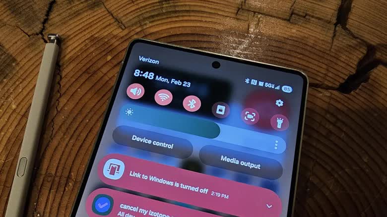 Vì sao điện thoại Android hiện biểu tượng chữ N ở góc màn hình? - Ảnh 1.
