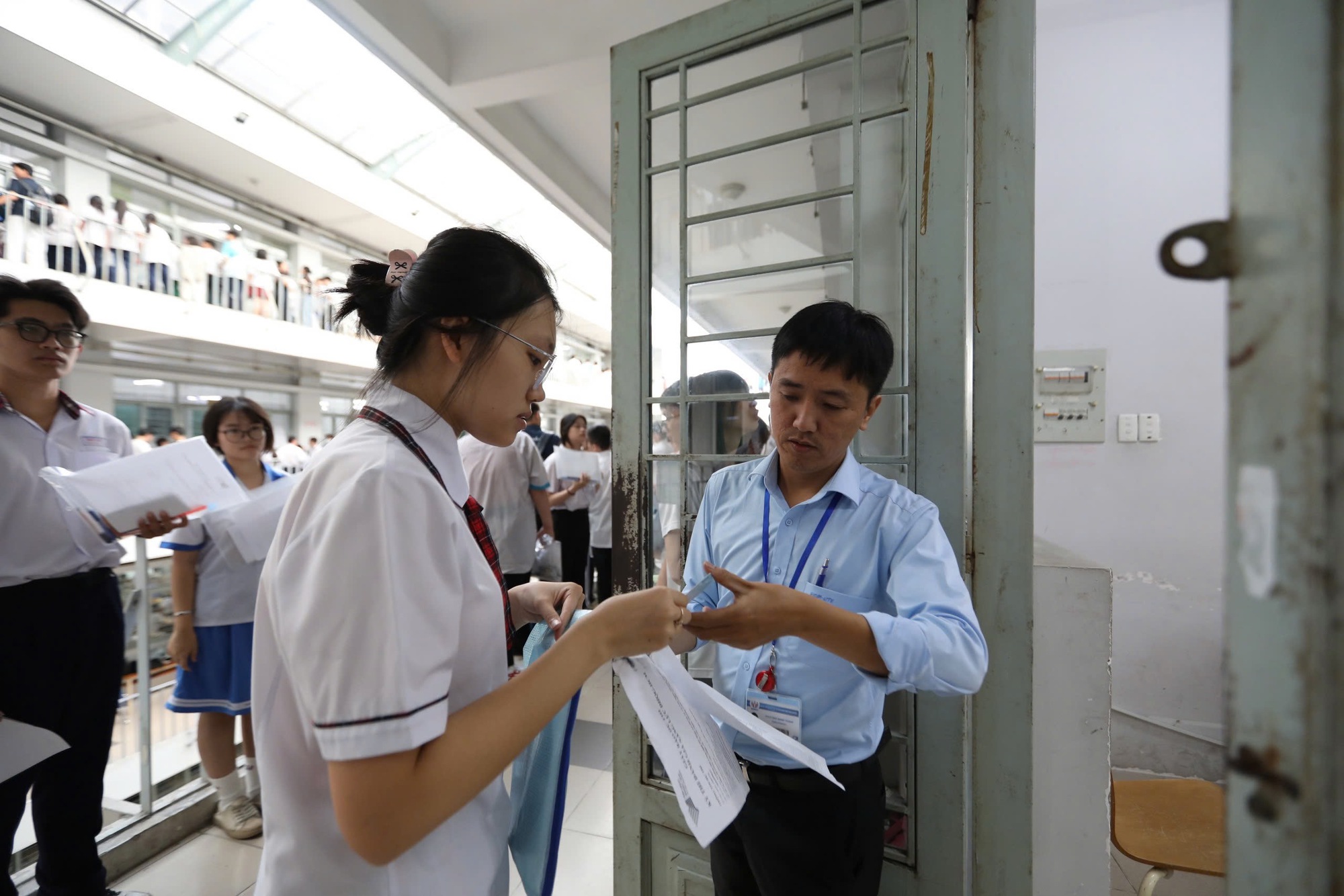 Thí sinh phải đạt ngưỡng điểm tối thiểu mới được tham gia xét tuyển đại học - Ảnh 1. Thí sinh phải đạt ngưỡng điểm tối thiểu mới được tham gia xét tuyển đại học - Ảnh 1.