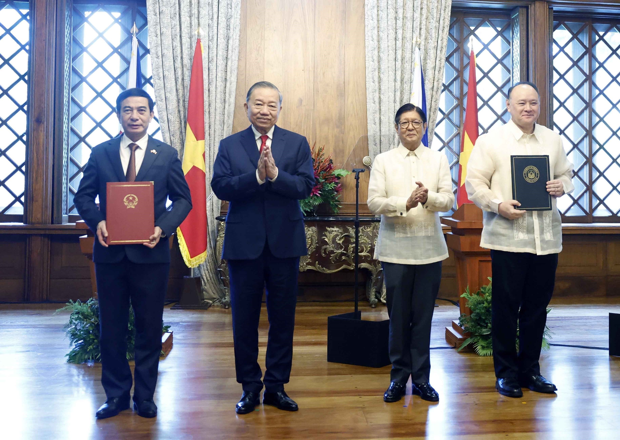 Tuy&ecirc;n bố chung về quan hệ Đối t&aacute;c Chiến lược tăng cường giữa Philippines v&agrave; Việt Nam - Ảnh 3.