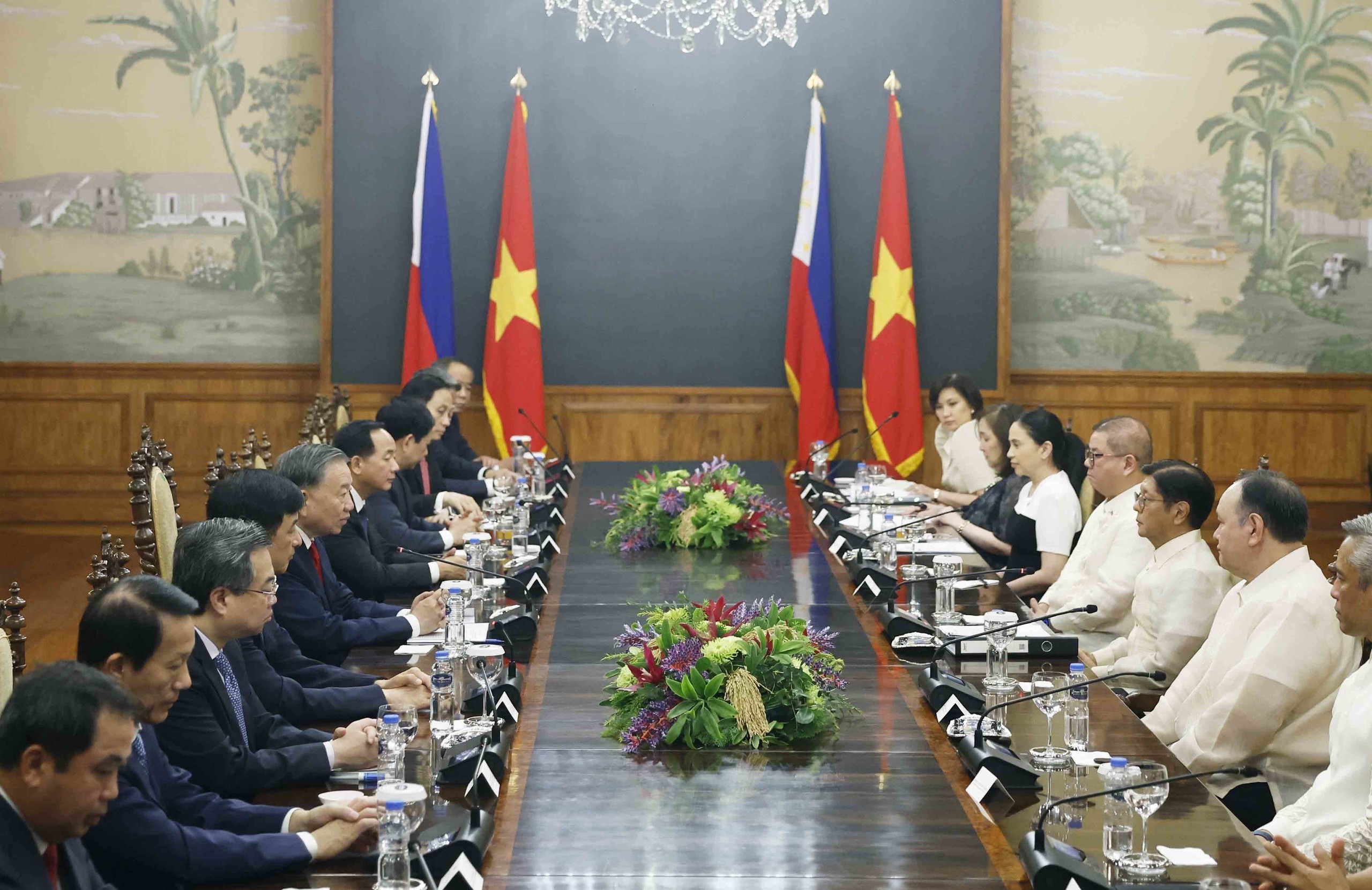 Việt Nam và Philippines nâng cấp quan hệ lên Đối tác chiến lược tăng cường- Ảnh 2. Việt Nam và Philippines nâng cấp quan hệ lên Đối tác chiến lược tăng cường- Ảnh 2.