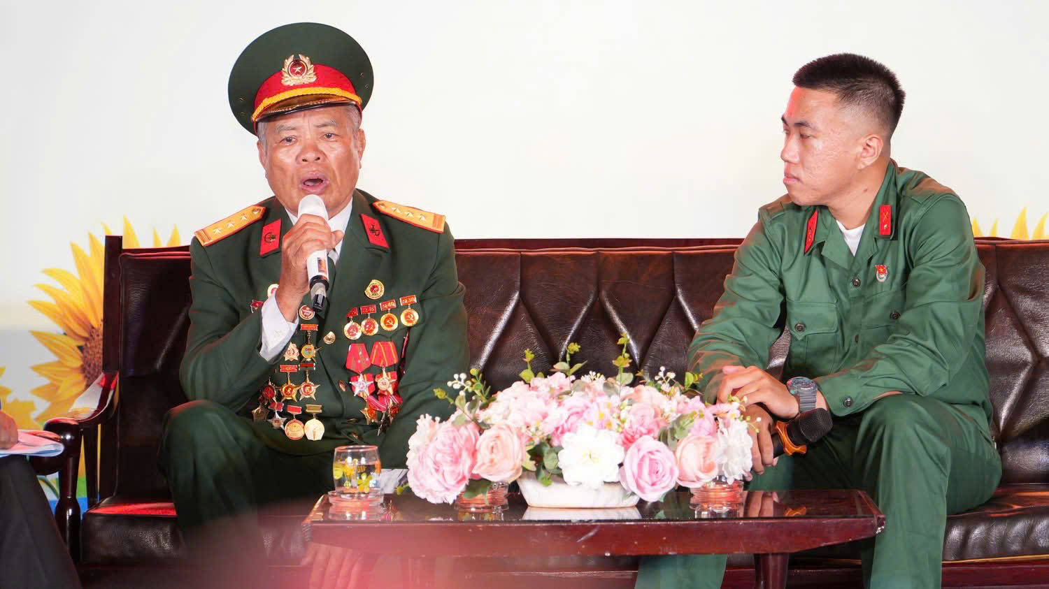 Những người lính không rời trận tuyến - Ảnh 2.