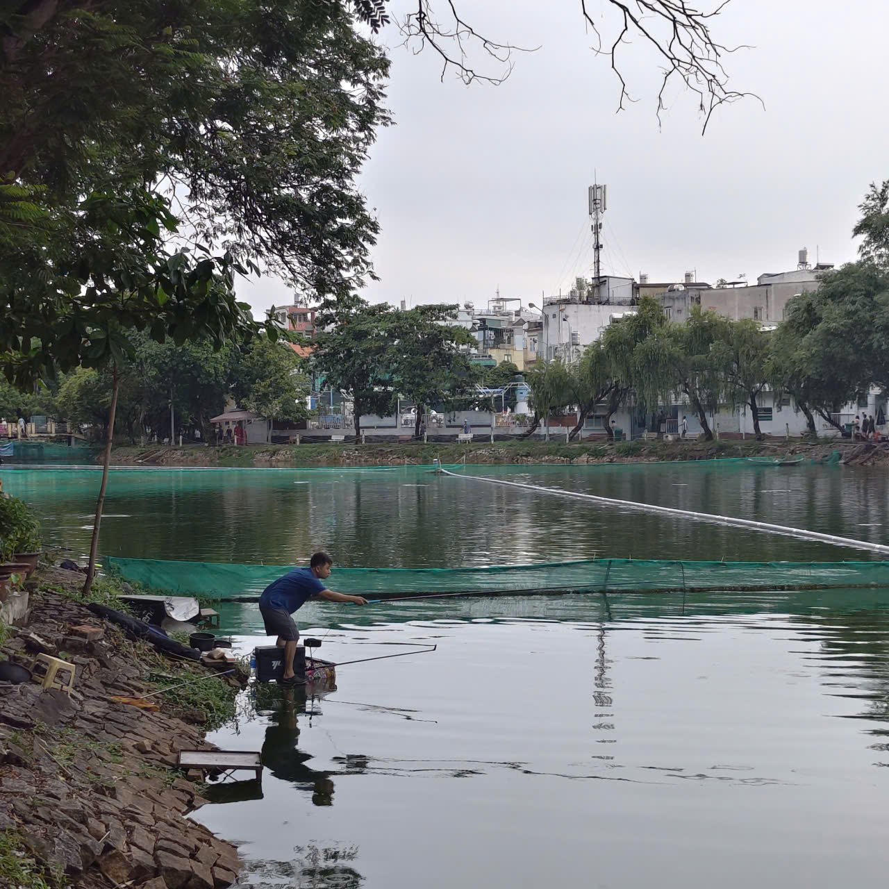 Công viên Lê Thị Riêng: Những ký ức lịch sử dưới lớp đất yên bình- Ảnh 8. Công viên Lê Thị Riêng: Những ký ức lịch sử dưới lớp đất yên bình- Ảnh 8.