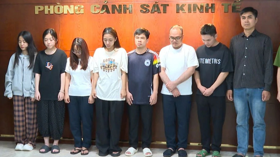 Khởi tố lãnh đạo, nhân viên nhãn hiệu trang sức Helia - Ảnh 2.