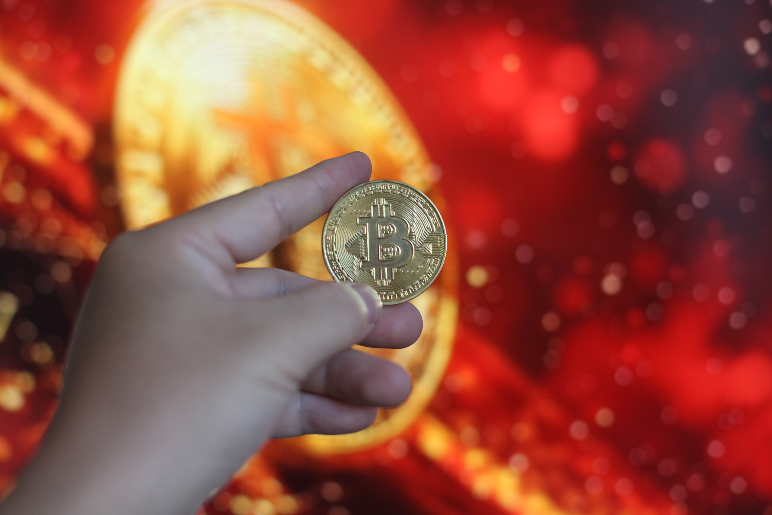 Giá Bitcoin hôm nay 10.6.2026: Bitcoin có thể chạm đáy 50.000 USD - Ảnh 1.