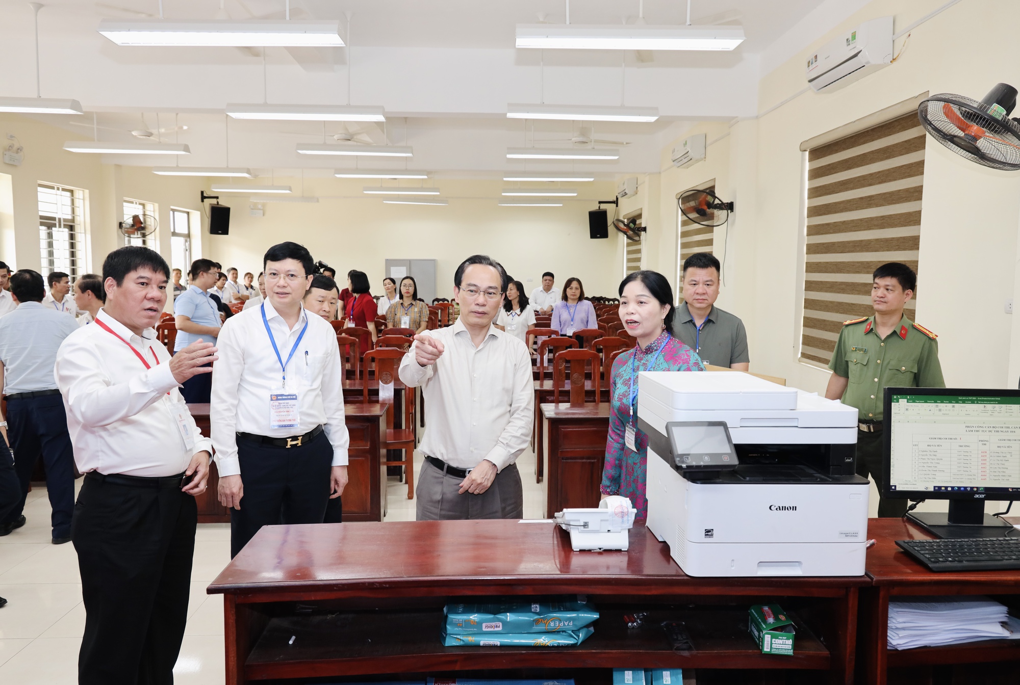 Đảm bảo cân bằng đề thi giữa các môn - Ảnh 2. Đảm bảo cân bằng đề thi giữa các môn - Ảnh 2.