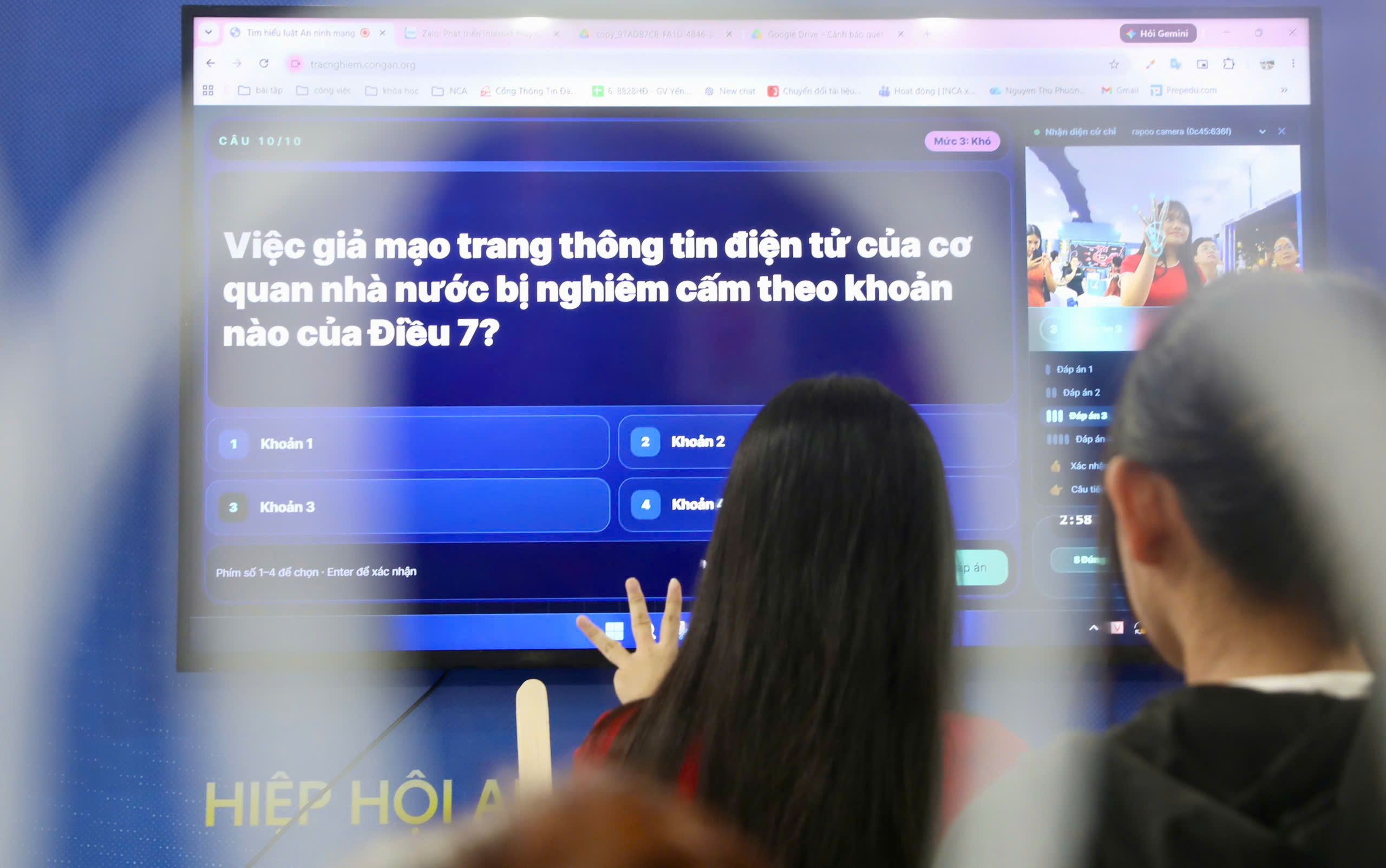 Gala 'Tổ quốc bình yên': Tái hiện 80 năm lịch sử An ninh nhân dân - Ảnh 4.