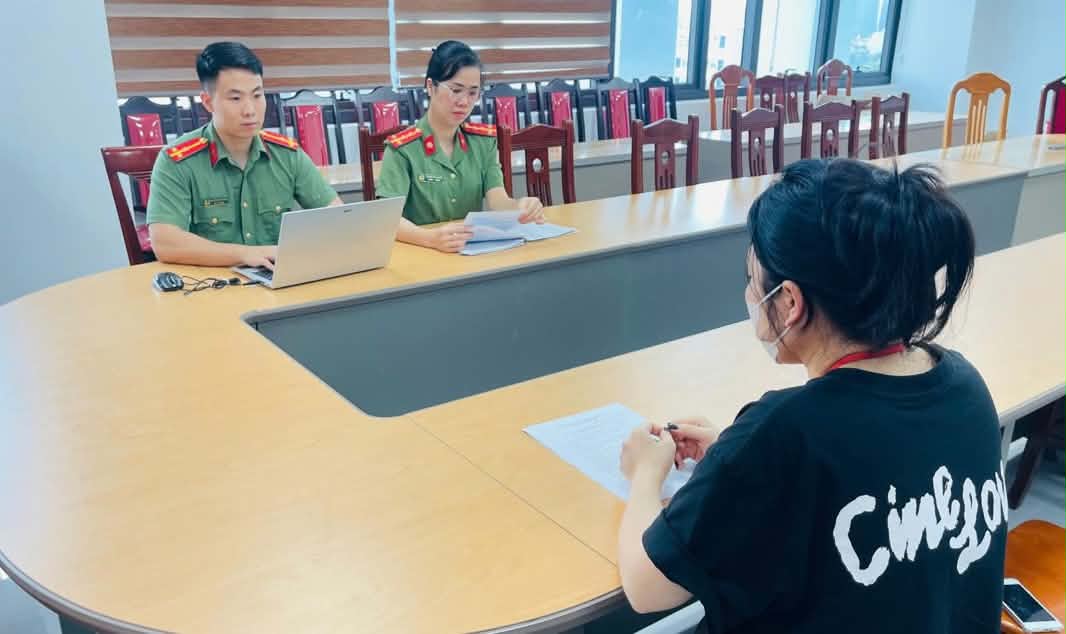 Mới học hết lớp 9, làm nghề shipper vẫn giả bác sĩ để tiêm, cắt cho khách- Ảnh 3. Mới học hết lớp 9, làm nghề shipper vẫn giả bác sĩ để tiêm, cắt cho khách- Ảnh 3.