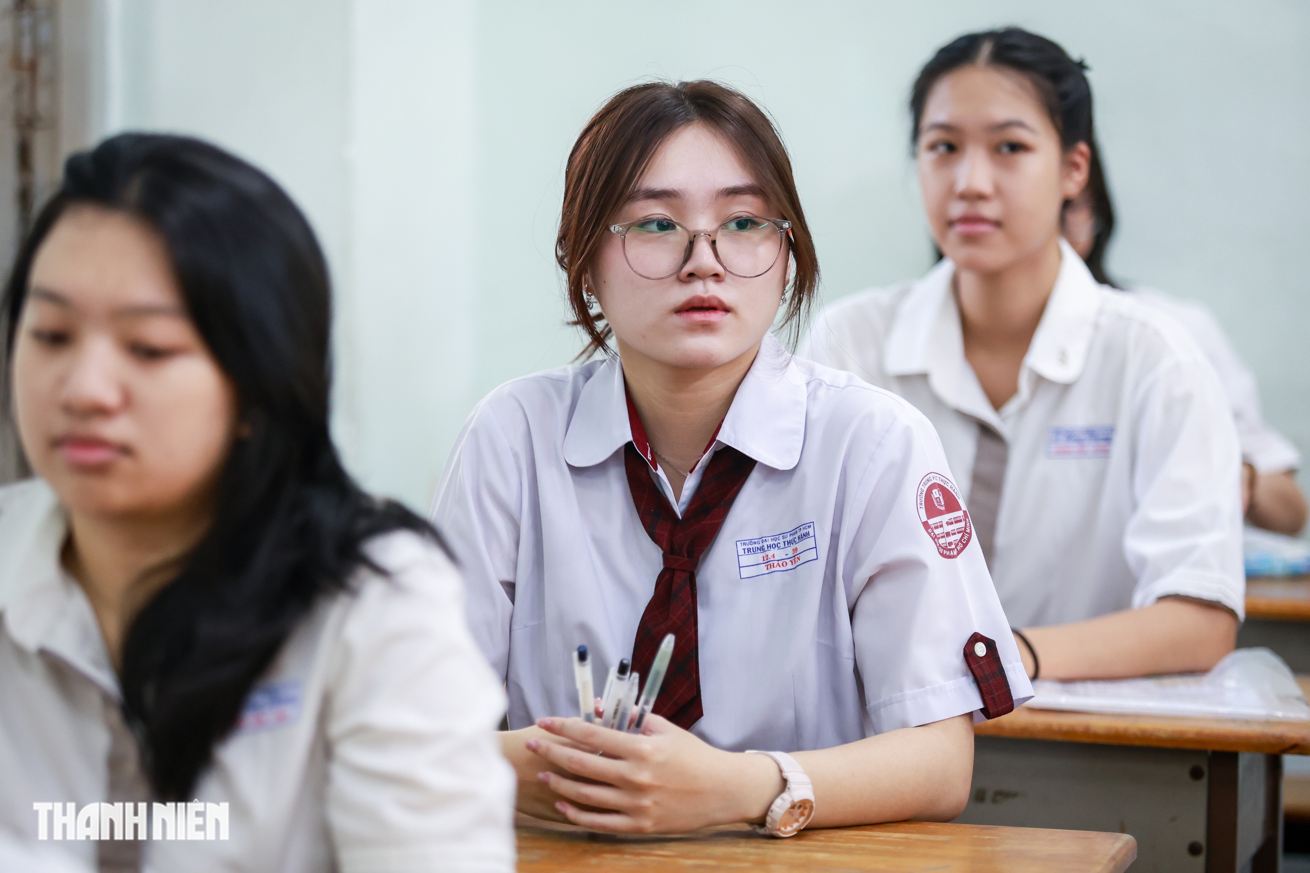 H&igrave;nh ảnh đầy cảm x&uacute;c của sĩ tử TP.HCM trong ng&agrave;y đầu thi tốt nghiệp THPT - Ảnh 11.