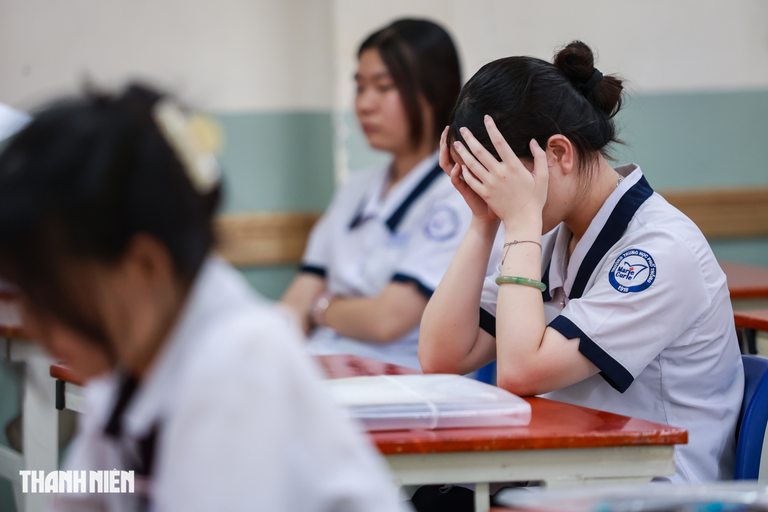 H&igrave;nh ảnh đầy cảm x&uacute;c của sĩ tử TP.HCM trong ng&agrave;y đầu thi tốt nghiệp THPT - Ảnh 13.