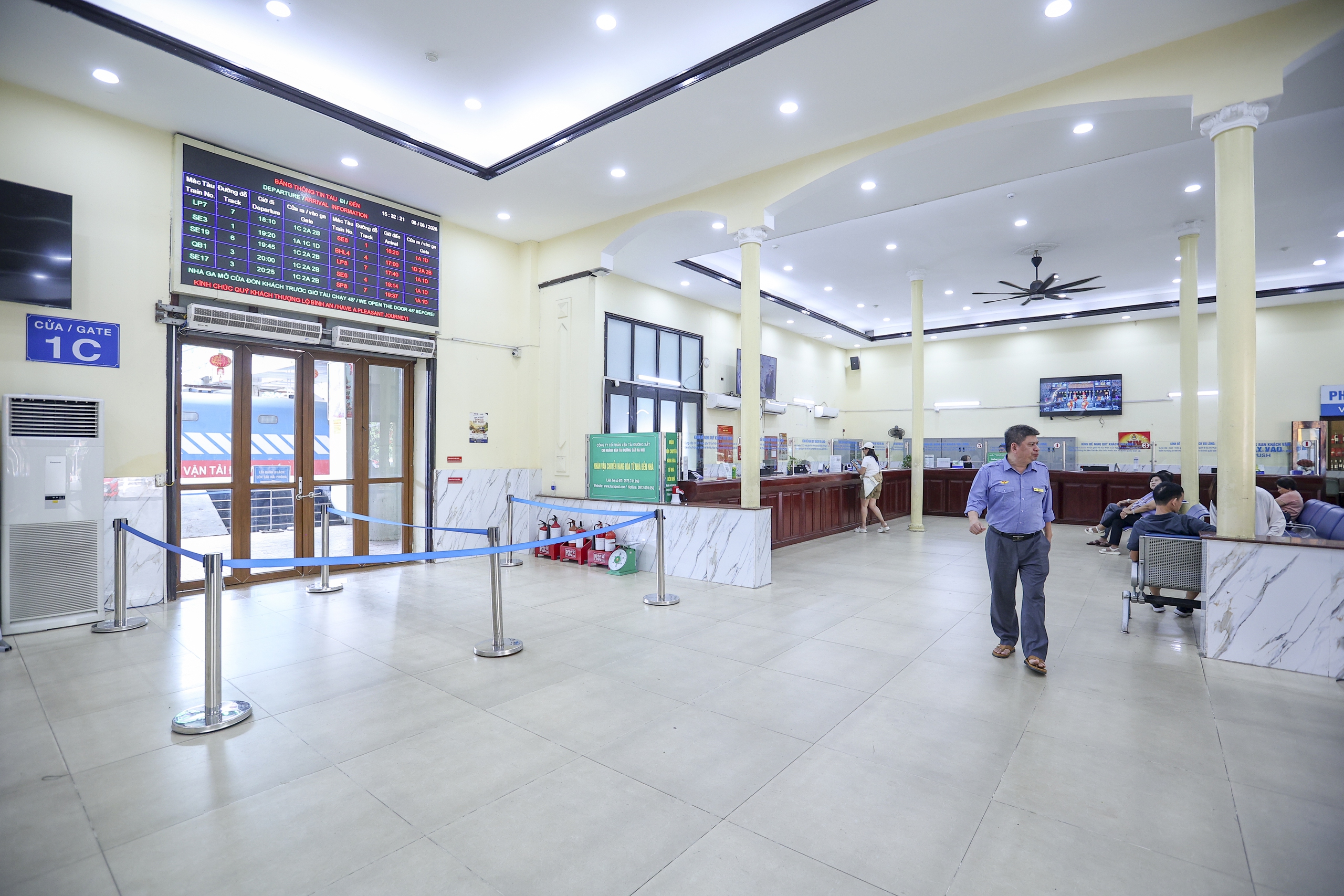 Ga Hà Nội 120 năm tuổi trước đề xuất di dời- Ảnh 5. Ga Hà Nội 120 năm tuổi trước đề xuất di dời- Ảnh 5.