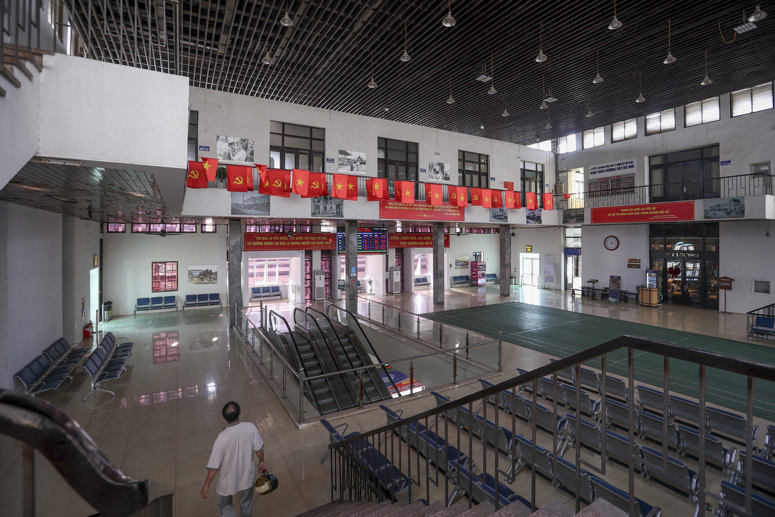 Ga Hà Nội 120 năm tuổi trước đề xuất di dời- Ảnh 15. Ga Hà Nội 120 năm tuổi trước đề xuất di dời- Ảnh 15.