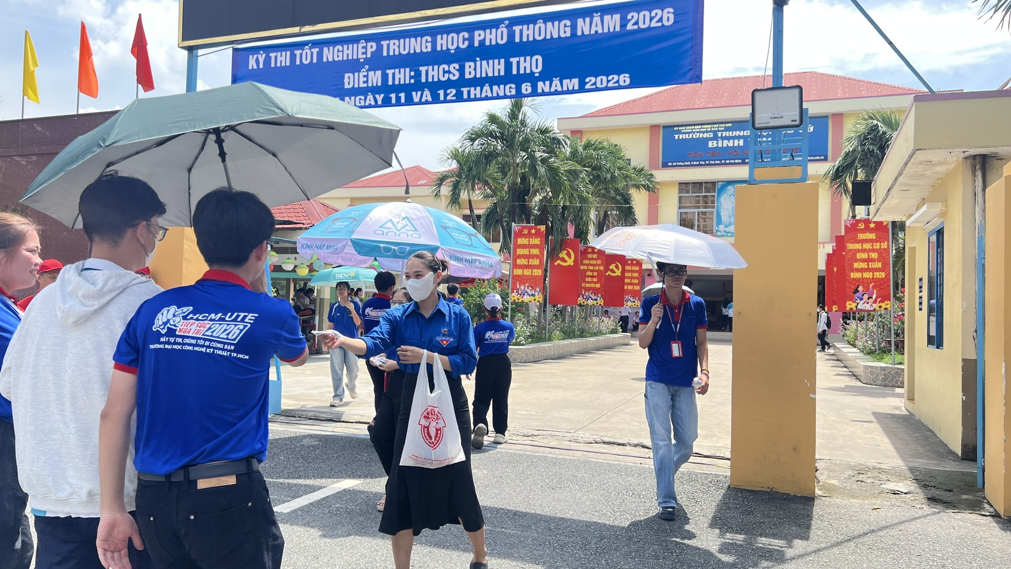 Có một điểm thi tốt nghiệp THPT được mệnh danh là 'ngọt ngào nhất TP.HCM' - Ảnh 3. Có một điểm thi tốt nghiệp THPT được mệnh danh là 'ngọt ngào nhất TP.HCM' - Ảnh 3.
