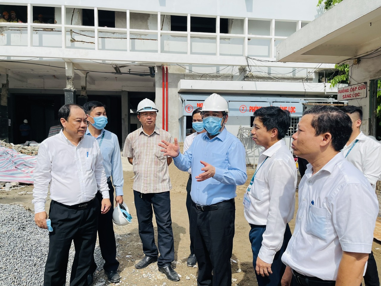 TP.HCM tìm thêm đất công dôi dư để giảm quá tải bệnh viện - Ảnh 4.