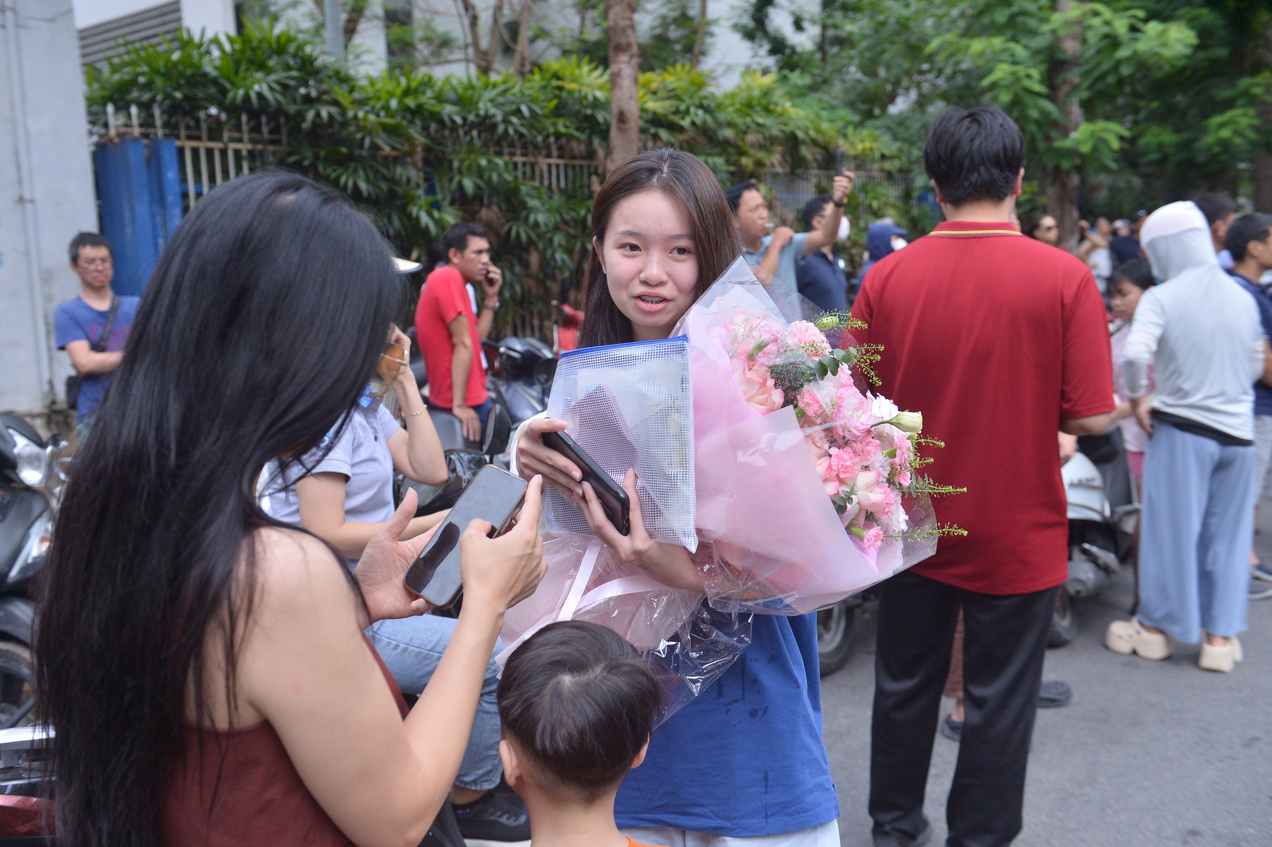 Th&iacute; sinh than đề tiếng anh kh&oacute;, ph&ocirc;ng chữ c&ograve;n g&acirc;y 'nhức mắt'- Ảnh 6.