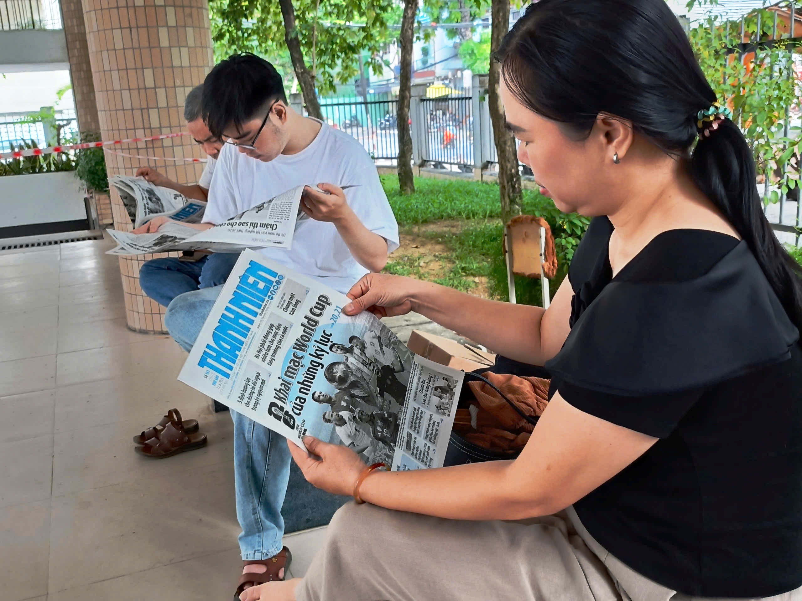 Thi tốt nghiệp THPT: Phụ huynh Đà Nẵng vơi bớt áp lực nhờ món quà ý nghĩa- Ảnh 12. Thi tốt nghiệp THPT: Phụ huynh Đà Nẵng vơi bớt áp lực nhờ món quà ý nghĩa- Ảnh 12.