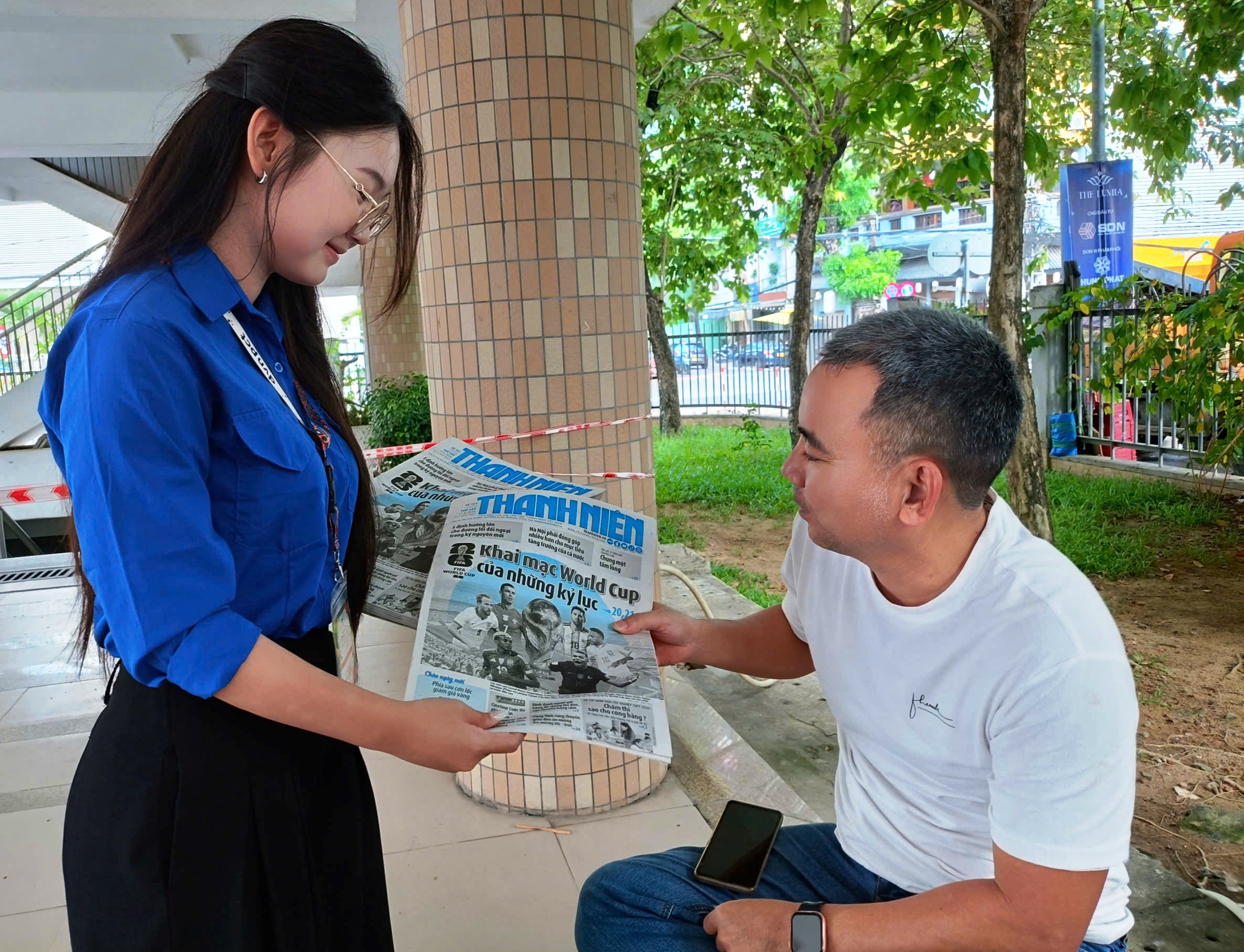 Thi tốt nghiệp THPT: Phụ huynh Đà Nẵng vơi bớt áp lực nhờ món quà ý nghĩa- Ảnh 1. Thi tốt nghiệp THPT: Phụ huynh Đà Nẵng vơi bớt áp lực nhờ món quà ý nghĩa- Ảnh 1.