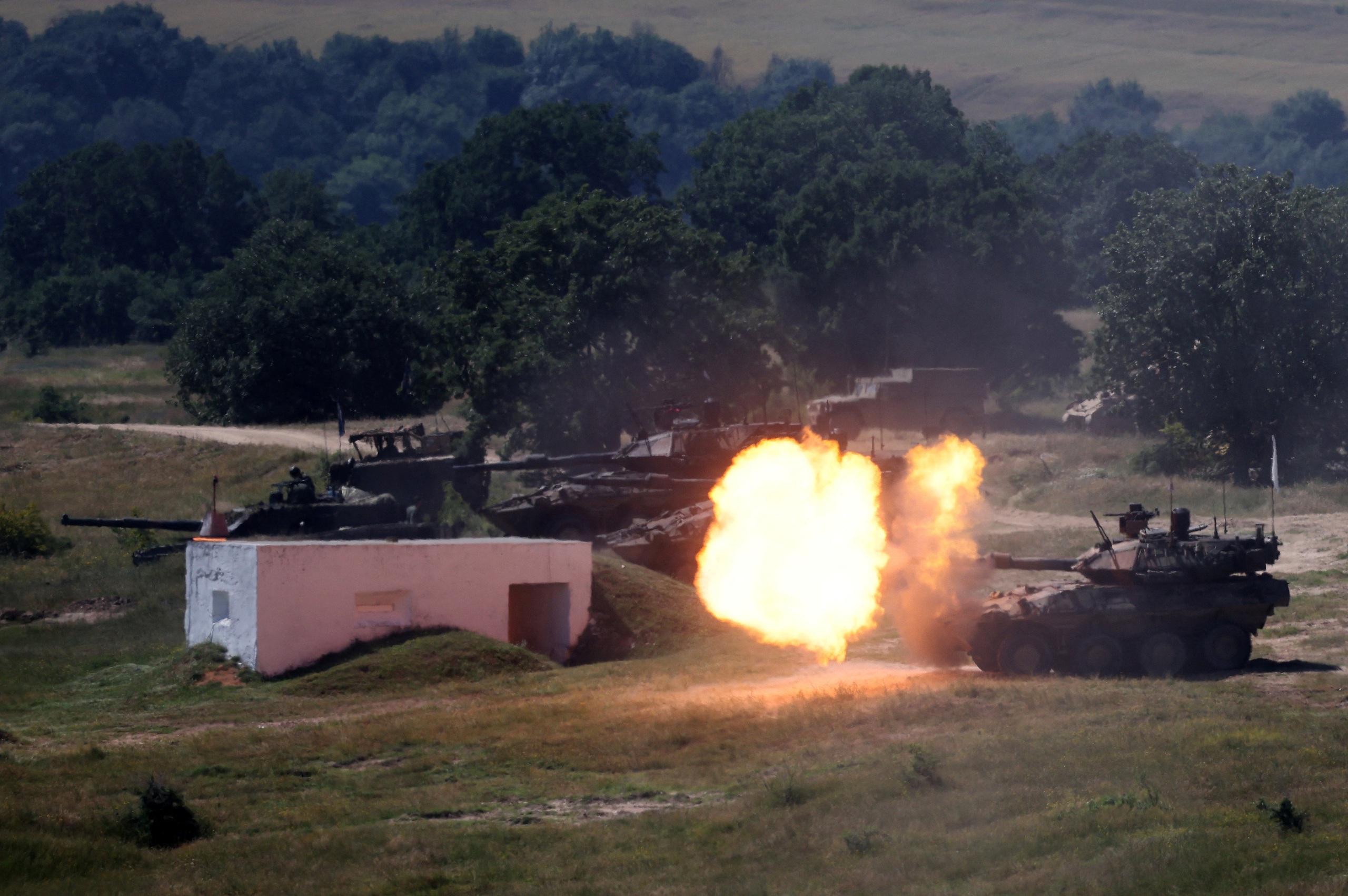Tư lệnh NATO nói Nga không tìm kiếm xung đột - Ảnh 1.
