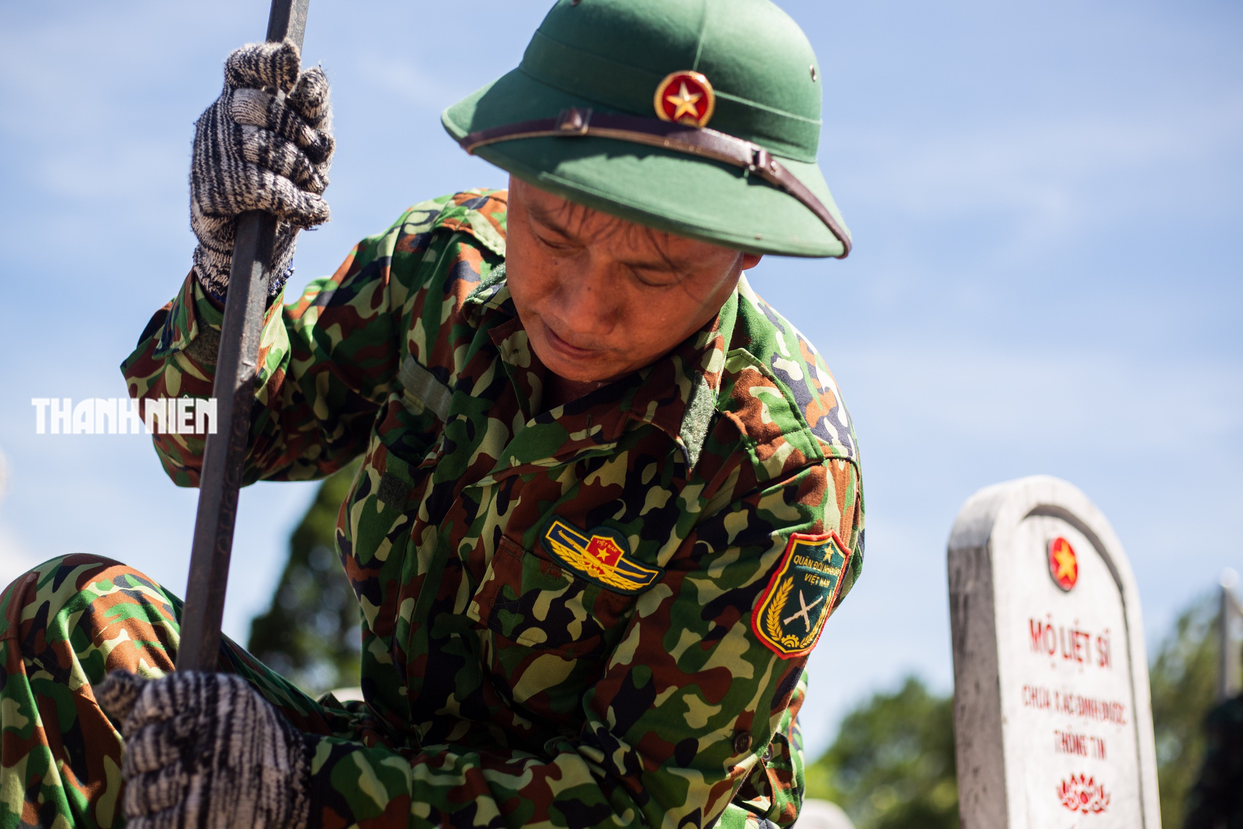 Bộ đội Quảng Trị phơi mình dưới nắng, nỗ lực 'trả lại tên' cho những liệt sĩ- Ảnh 13.